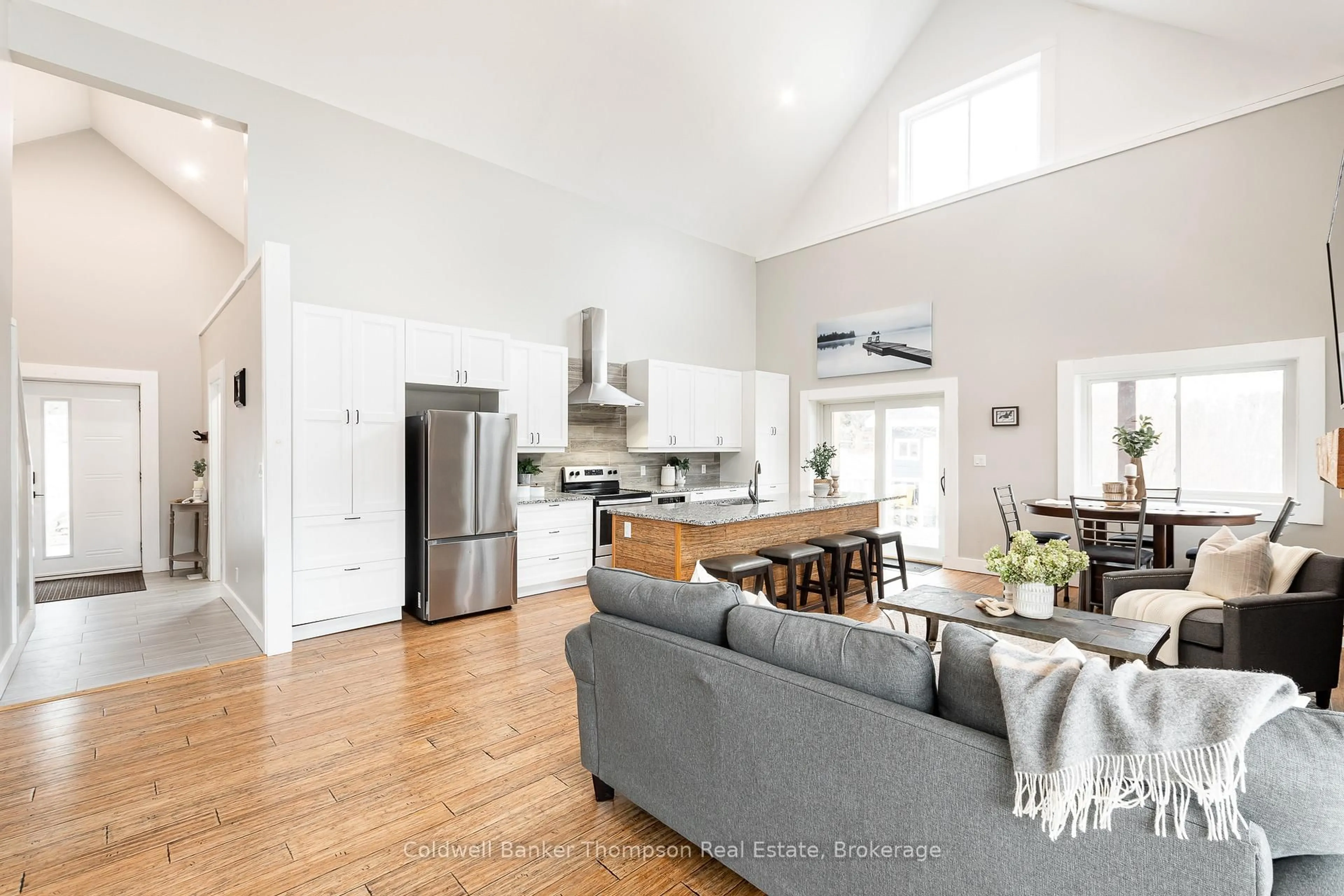 Open concept kitchen, unknown for 17 Deerhurst Highlands Dr, Huntsville Ontario P1H 1B1