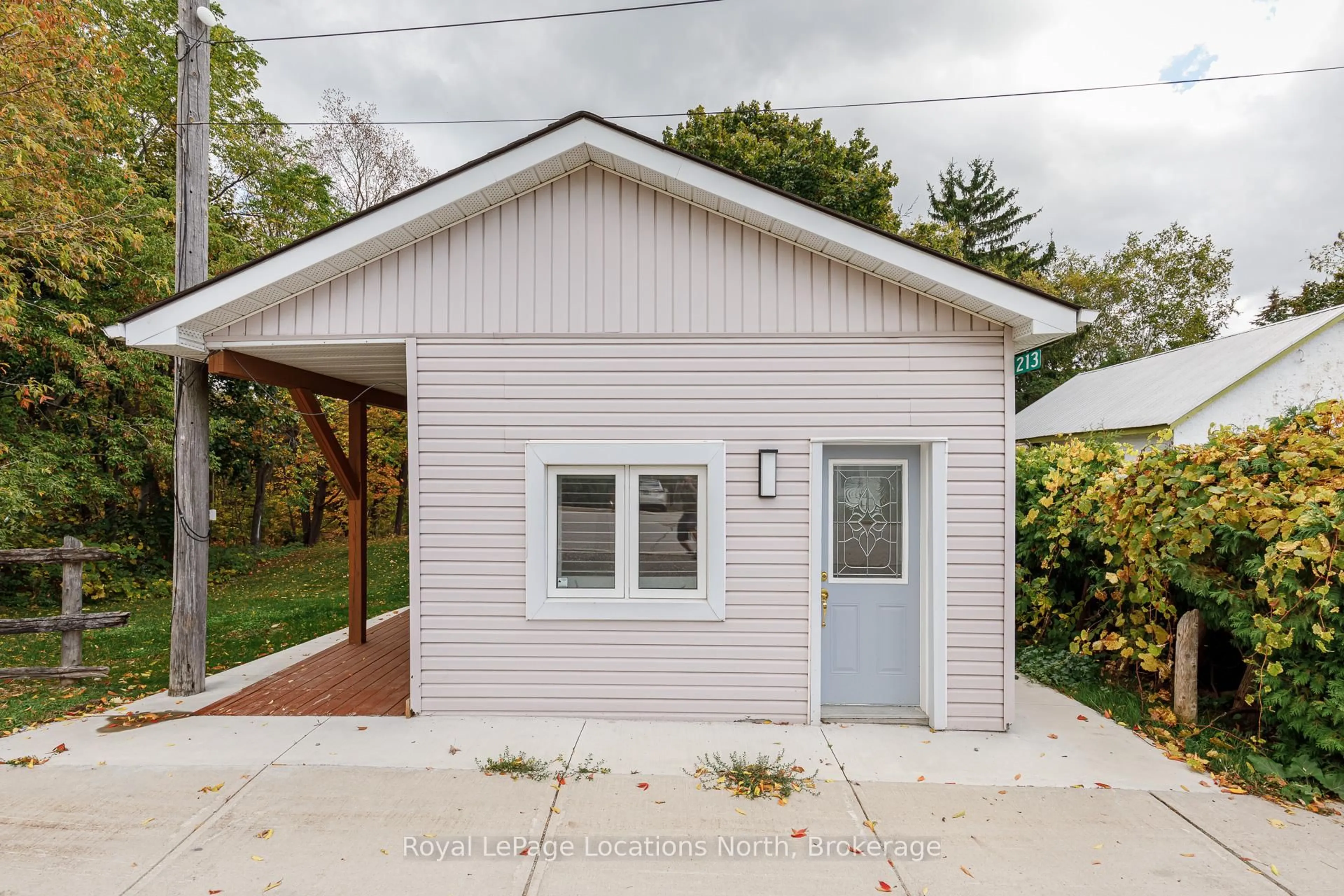 Unknown for 213 Marsh St, Blue Mountains Ontario N0H 1J0