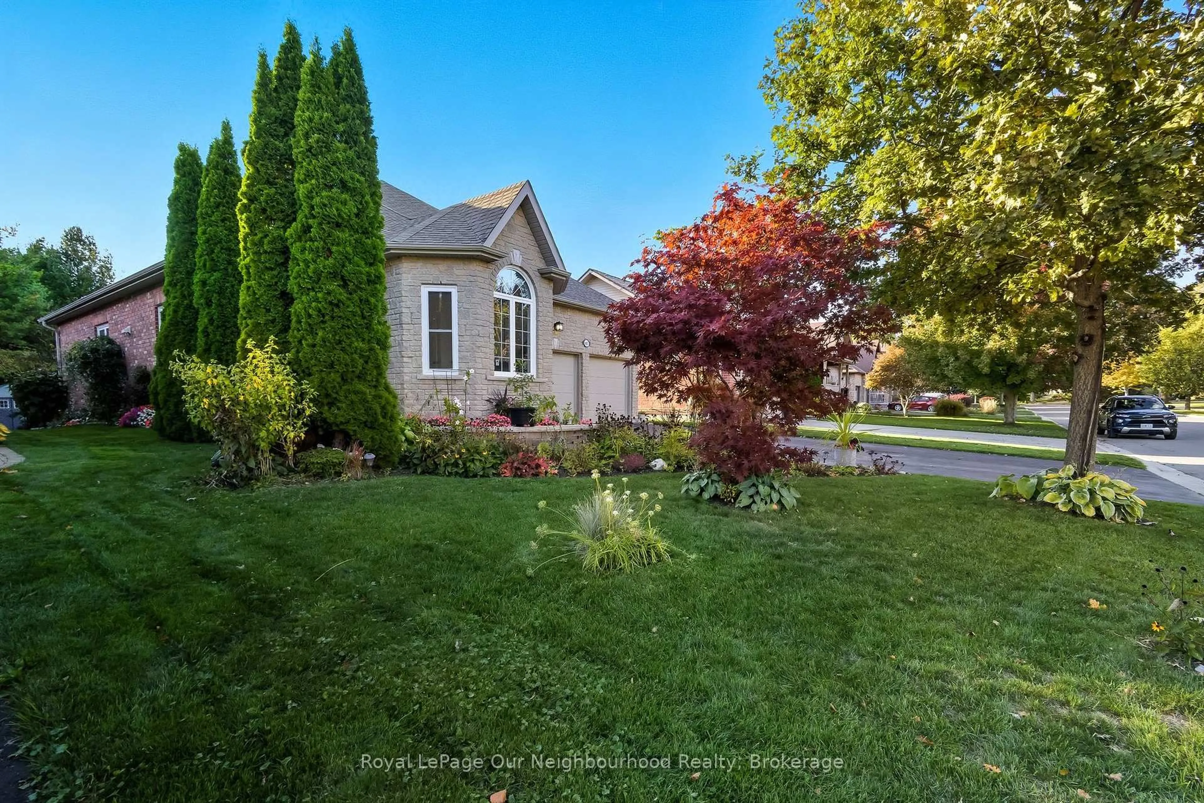 A pic from outside/outdoor area/front of a property/back of a property/a pic from drone, street for 465 Foote Cres, Cobourg Ontario K9A 0A4