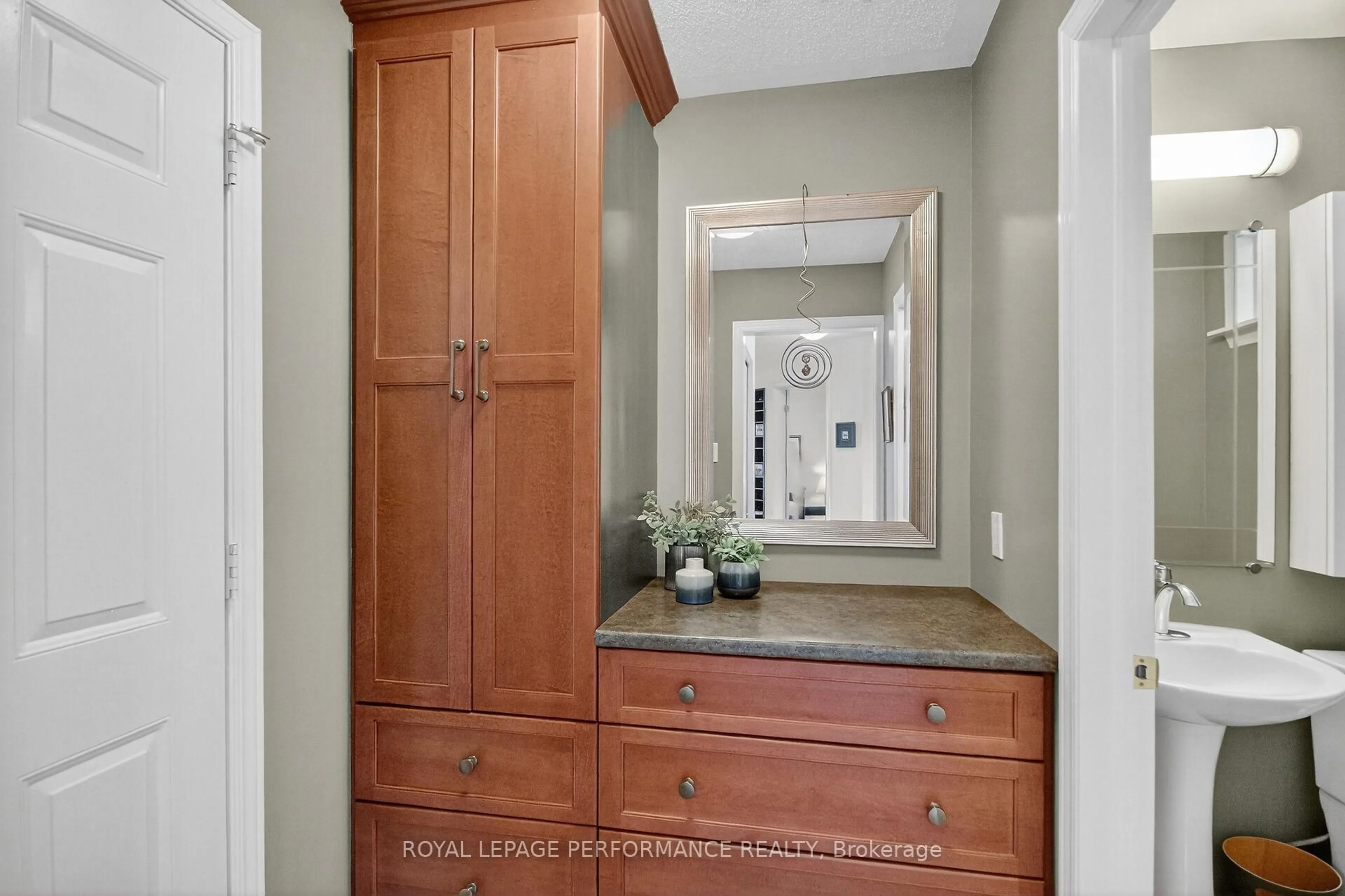 Laundry room for 159 Longshire Circ, Nepean Ontario K2J 4L2