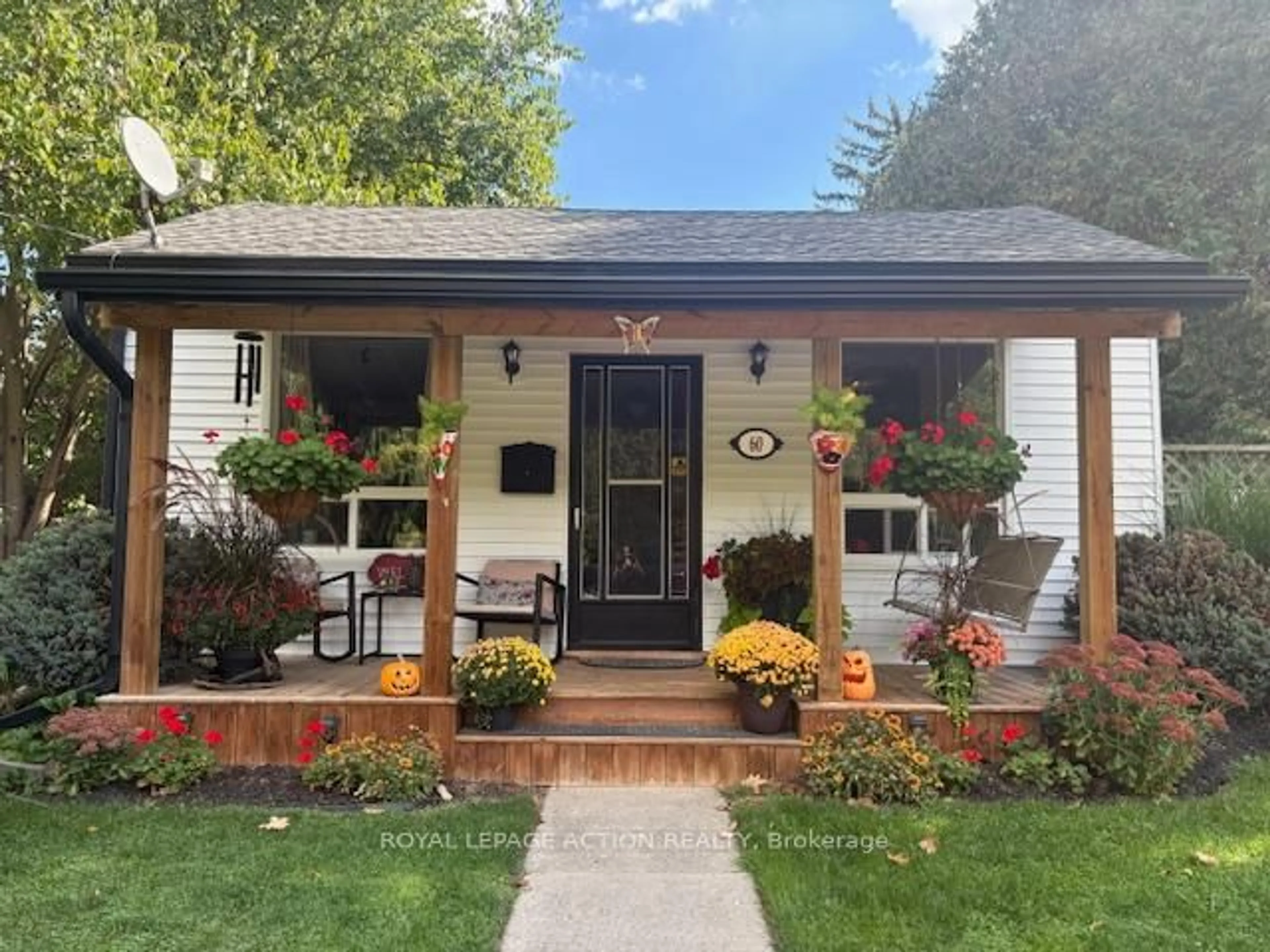 Unknown for 60 Washington St, Brant Ontario N3L 2A8