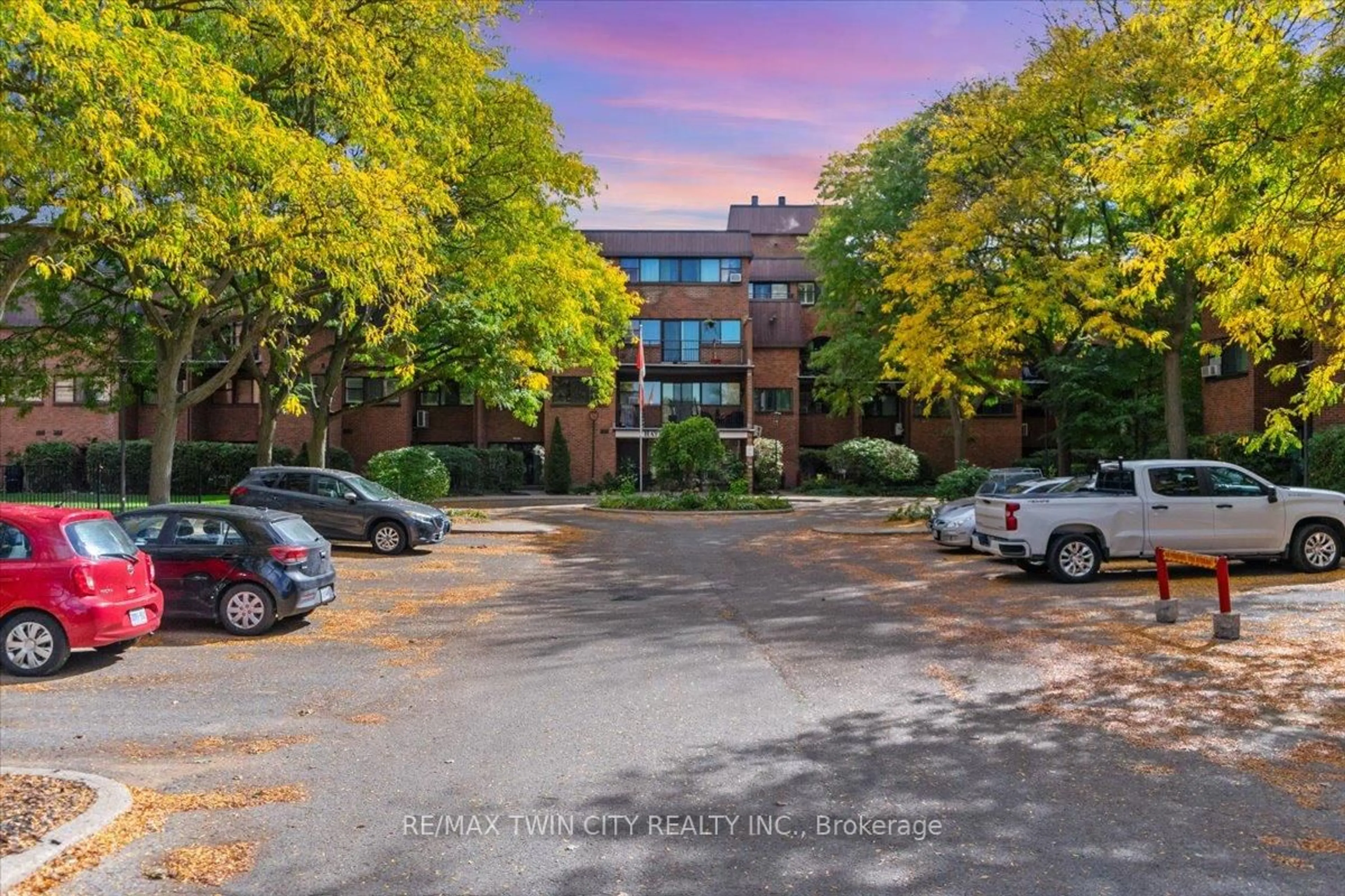 A pic from outside/outdoor area/front of a property/back of a property/a pic from drone, unknown for 36 Hayhurst Rd #358, Brantford Ontario N3R 6Y9