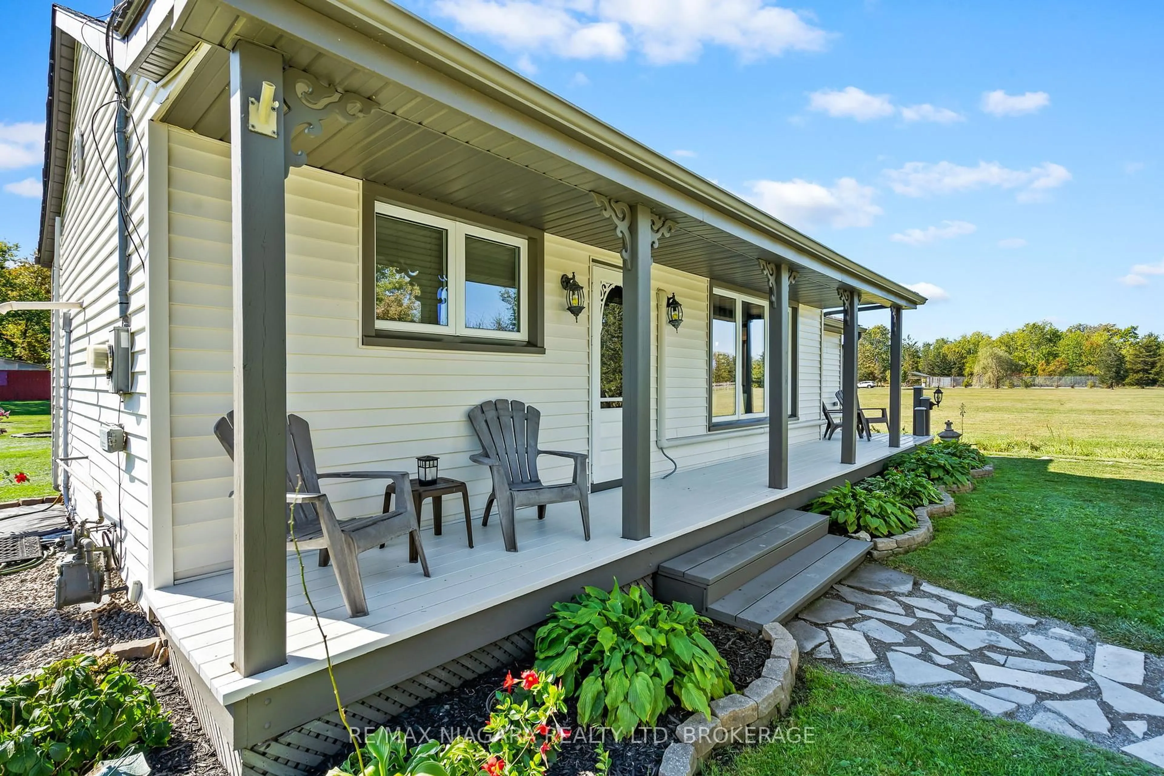 Patio, street for 2837 Firelane 4, Port Colborne Ontario L3K 5V3