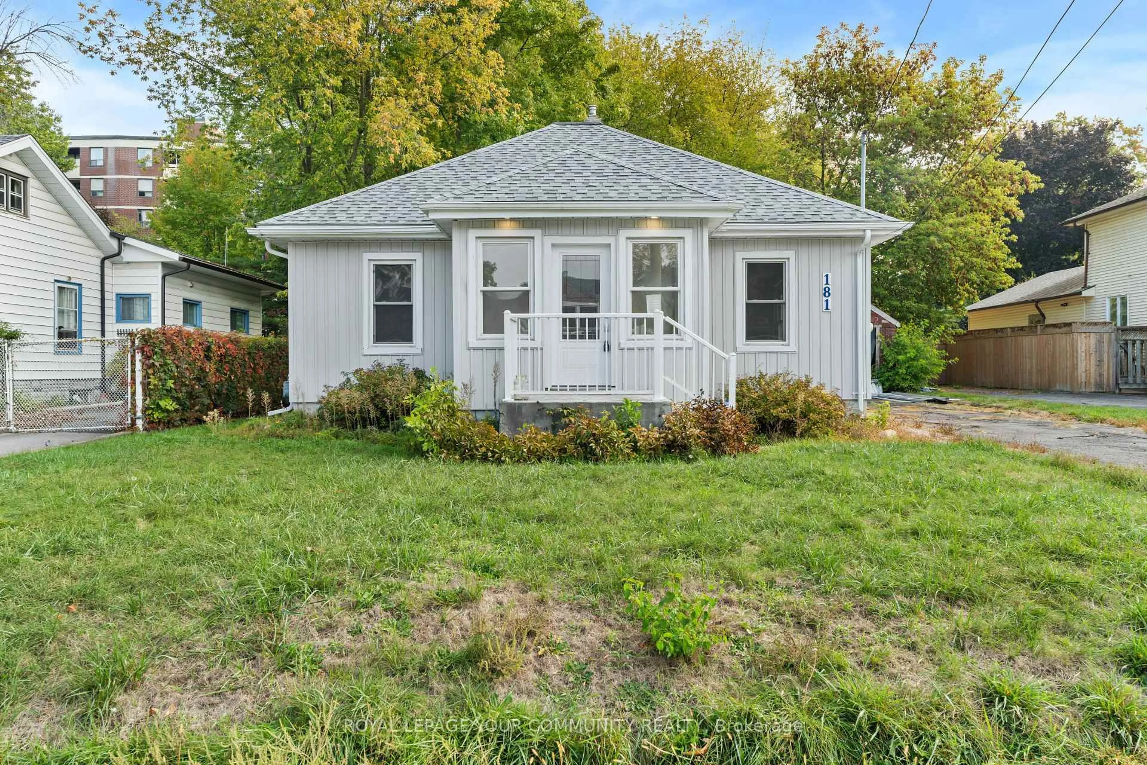 Home with vinyl exterior material, street for 181 Burnham St, Belleville Ontario K8N 3S1