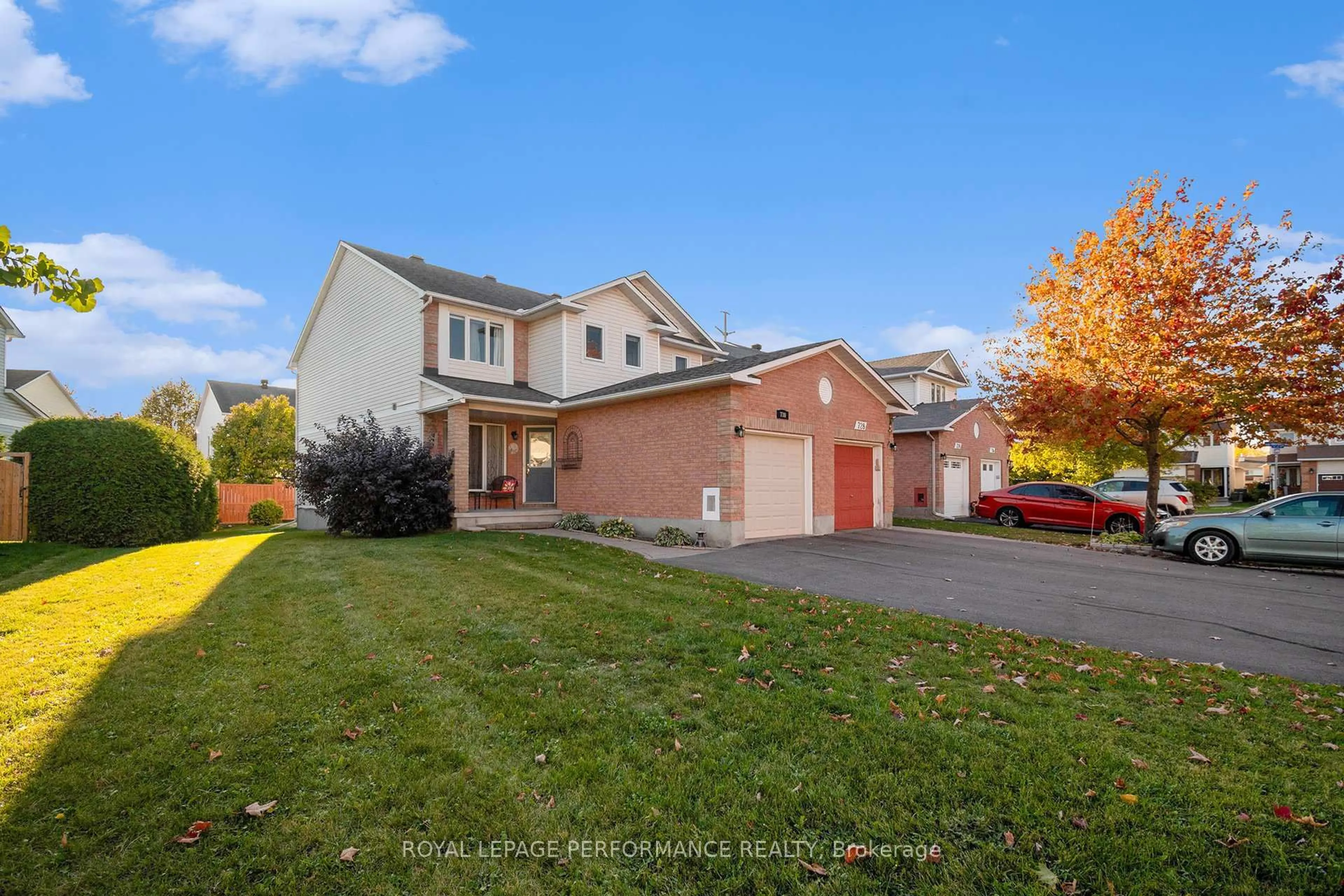 A pic from outside/outdoor area/front of a property/back of a property/a pic from drone, street for 730 Nesting Way, Ottawa Ontario K4A 3X4