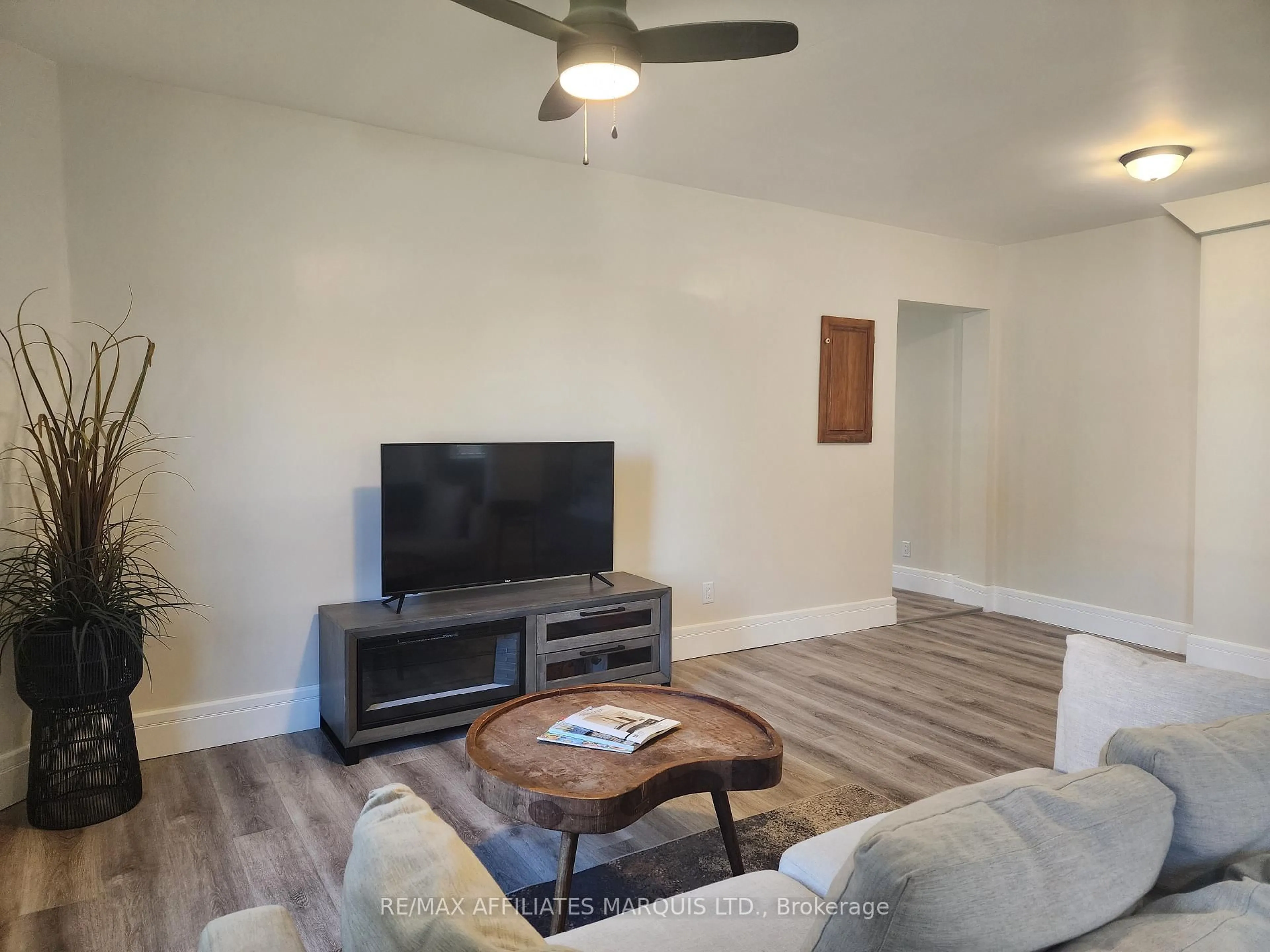 Living room with furniture, unknown for 12 Oak St, South Glengarry Ontario K0C 1N0