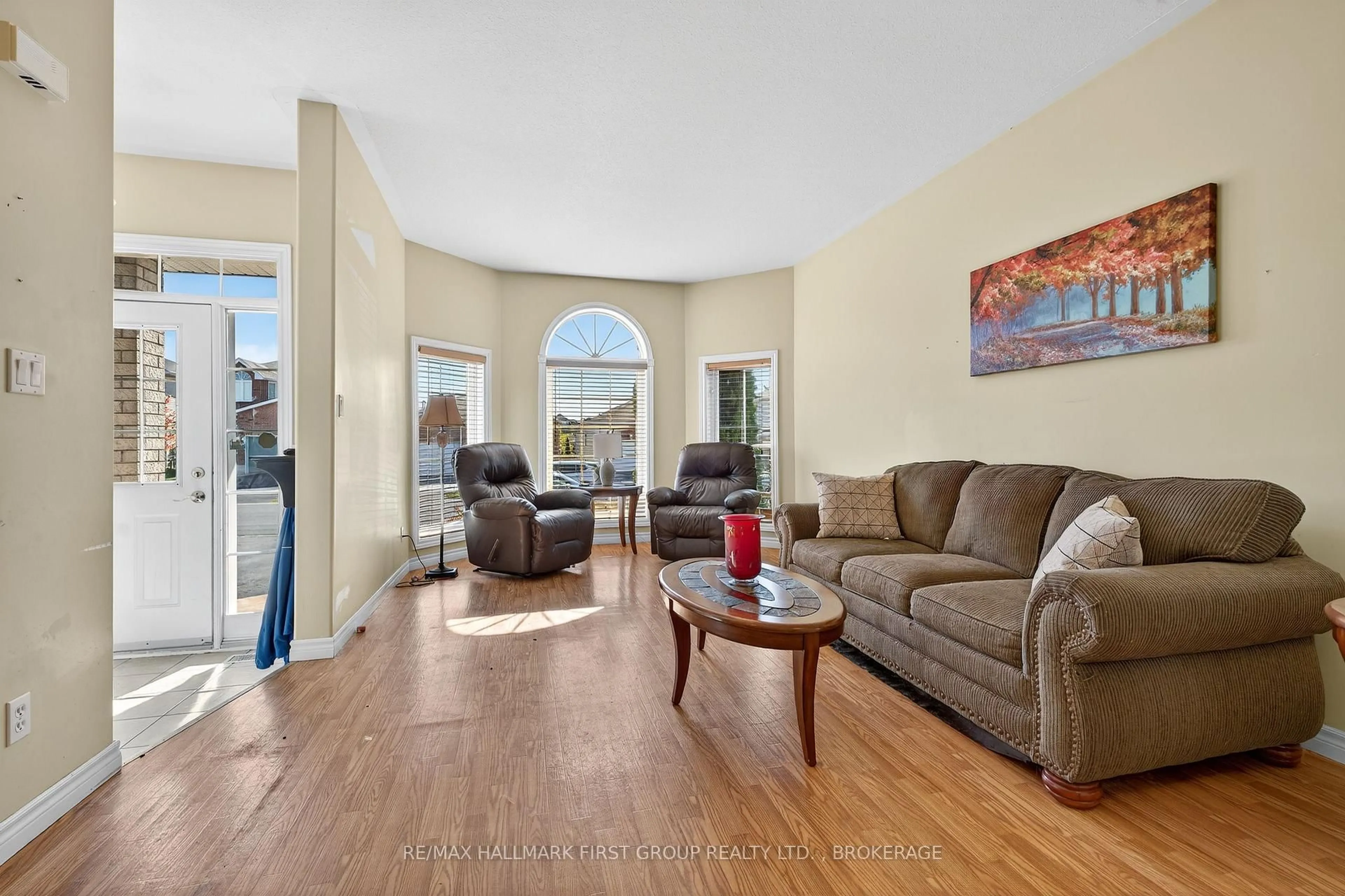 Living room with furniture, unknown for 109 Nathan Crt, Loyalist Ontario K7N 2A1