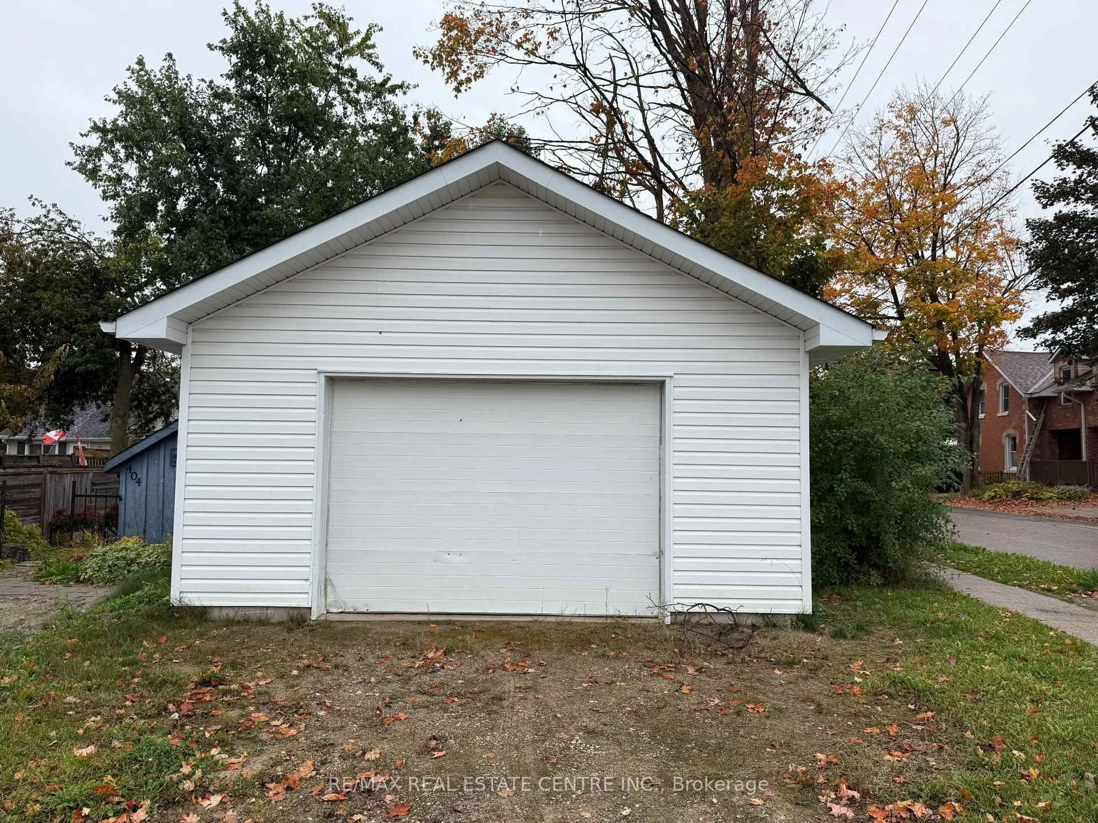 Shed for 402 Main St, Shelburne Ontario L9V 2Y9