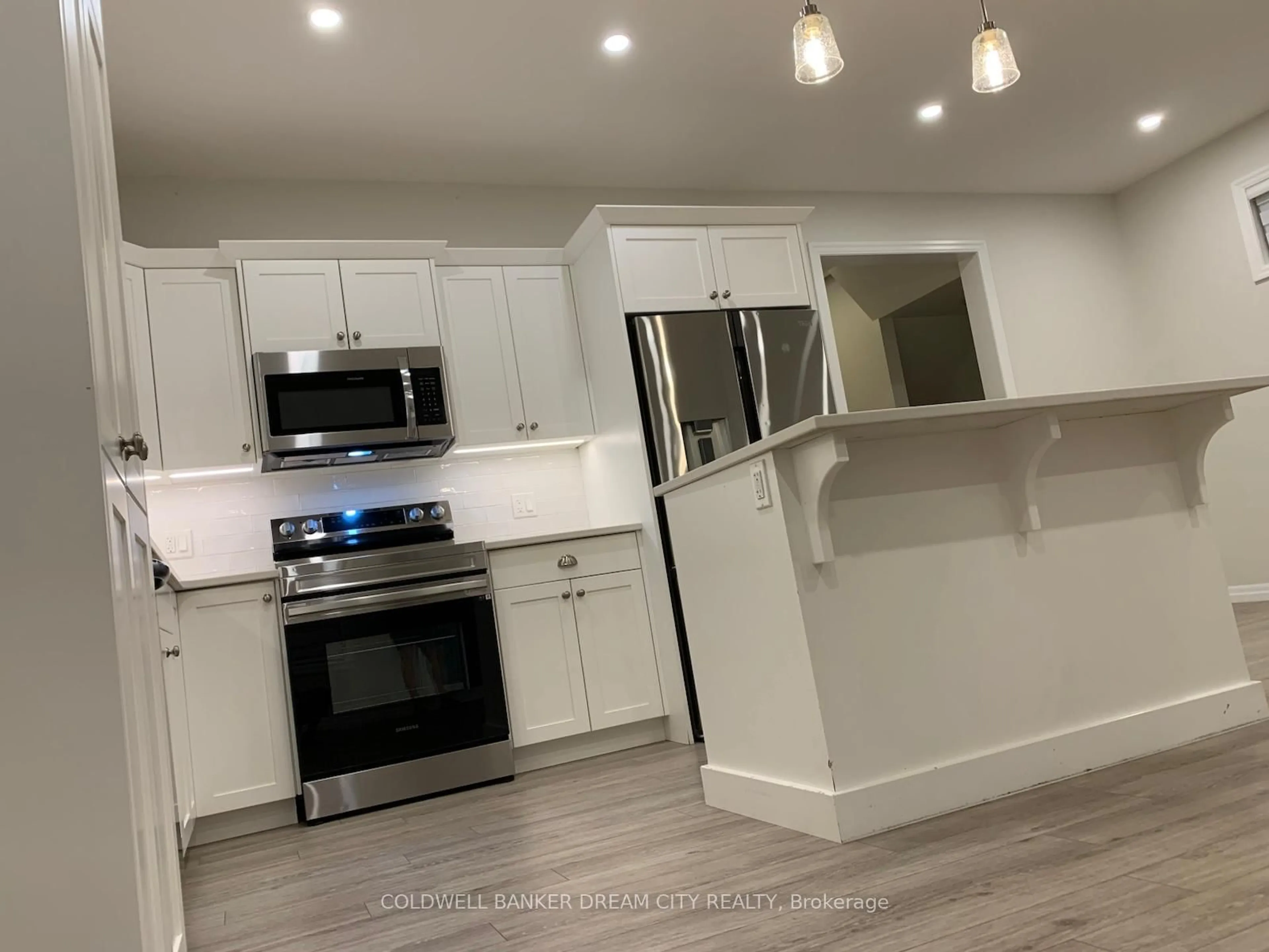 Open concept kitchen, unknown for 46 Curren Cres, Tillsonburg Ontario N4G 0J3