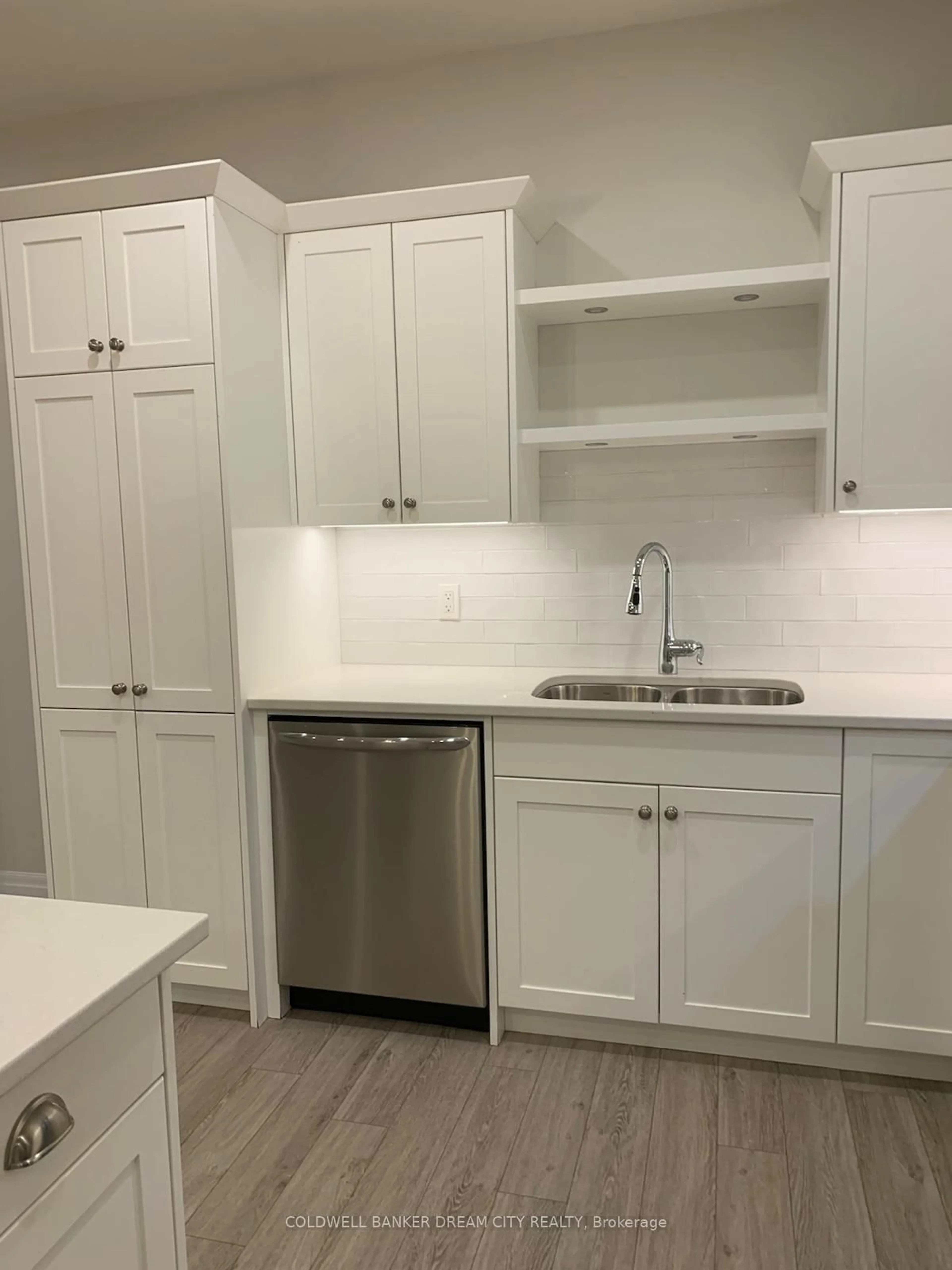 Standard kitchen, unknown for 46 Curren Cres, Tillsonburg Ontario N4G 0J3