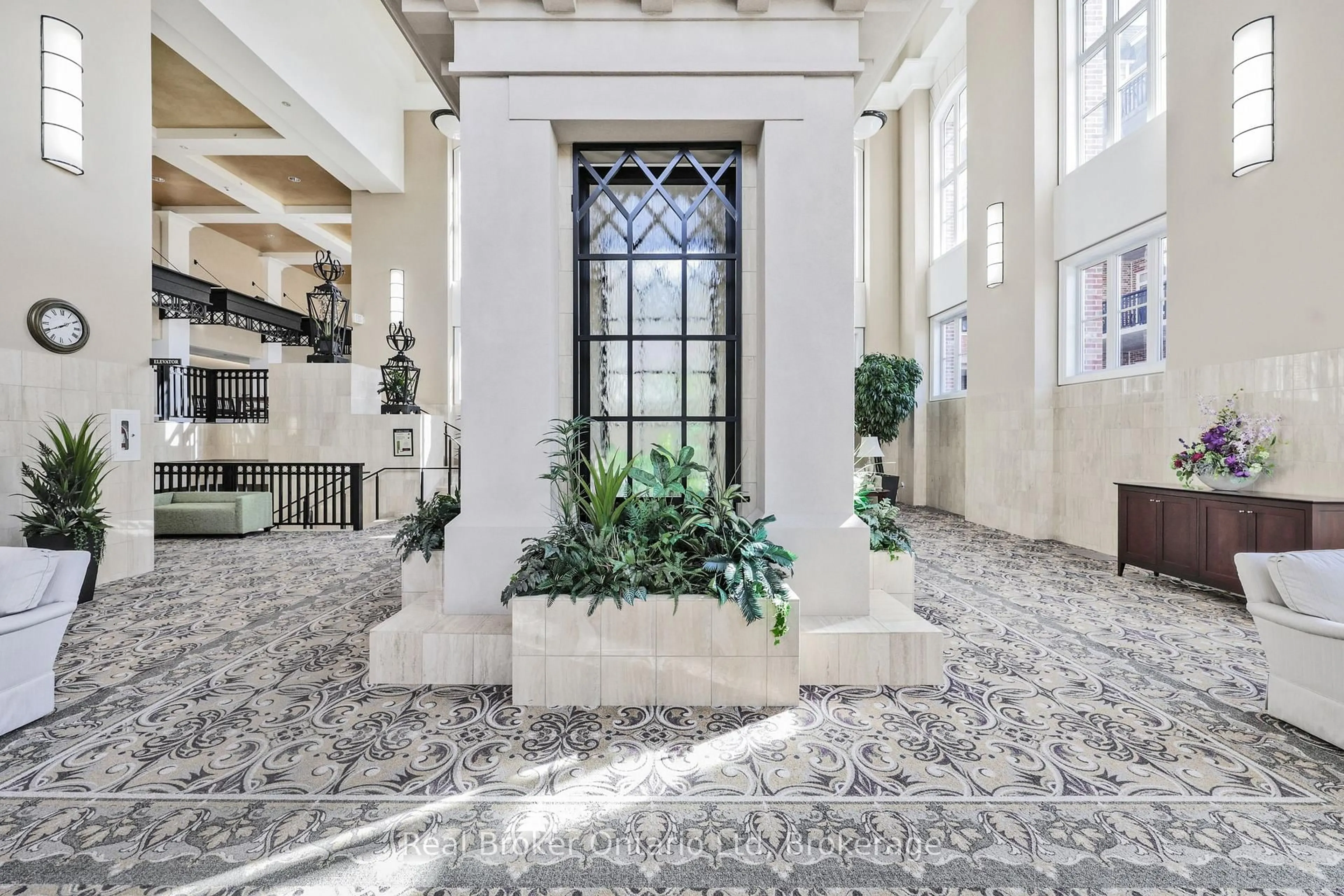 Indoor foyer for 71 Bayberry Dr #D307, Guelph Ontario N1G 5K9