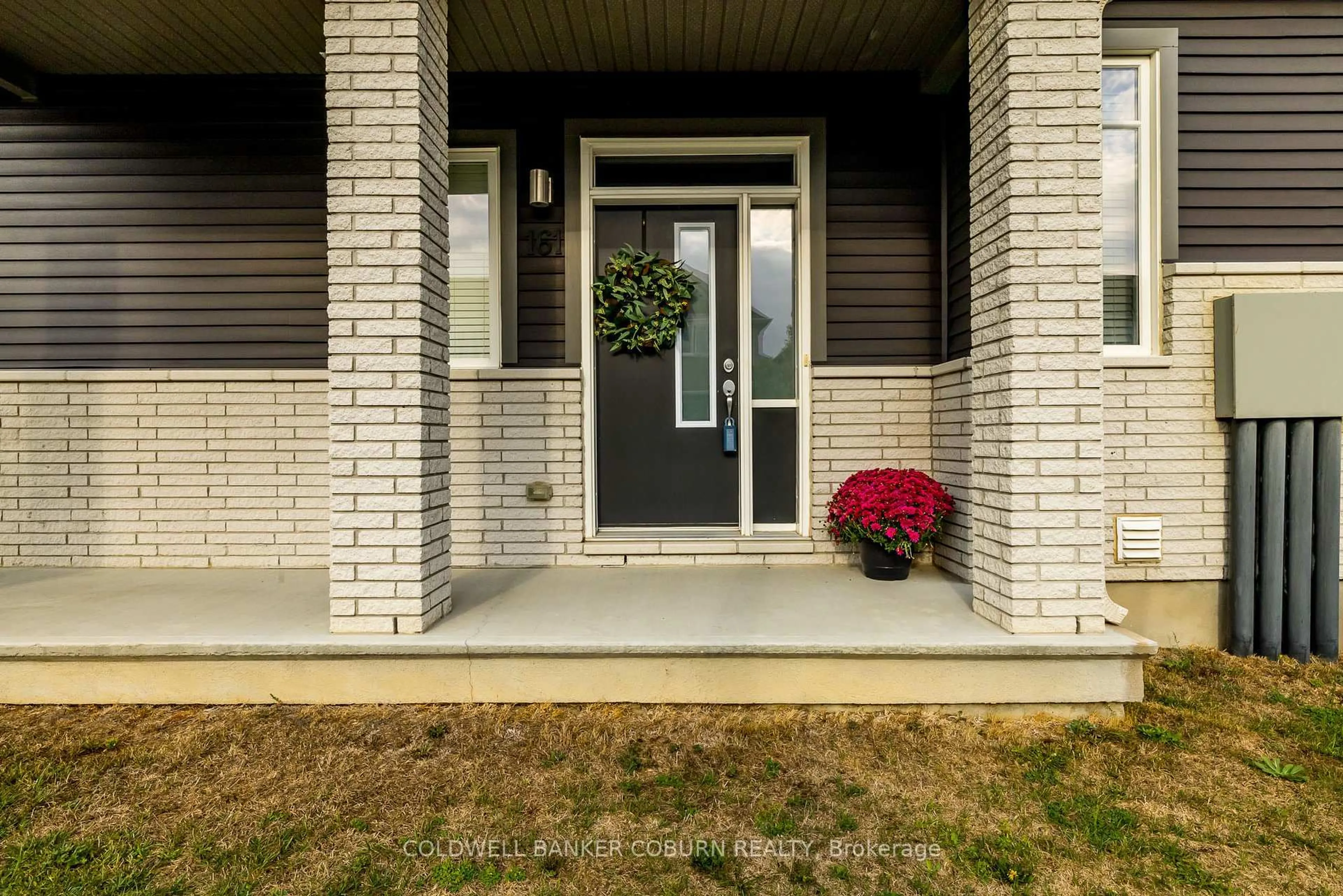 Unknown for 161 Jardiniere St, Ottawa Ontario K2S 2K1