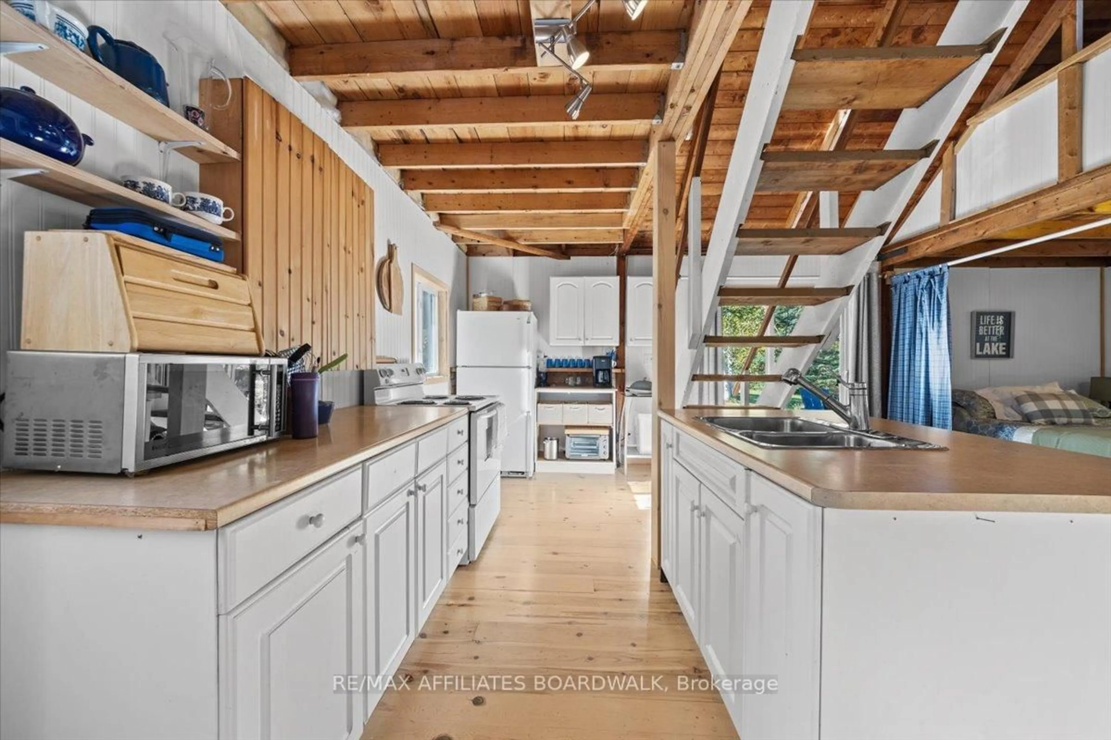 Open concept kitchen, unknown for 402 Mp4 Rd, Rideau Lakes Ontario K0G 1V0