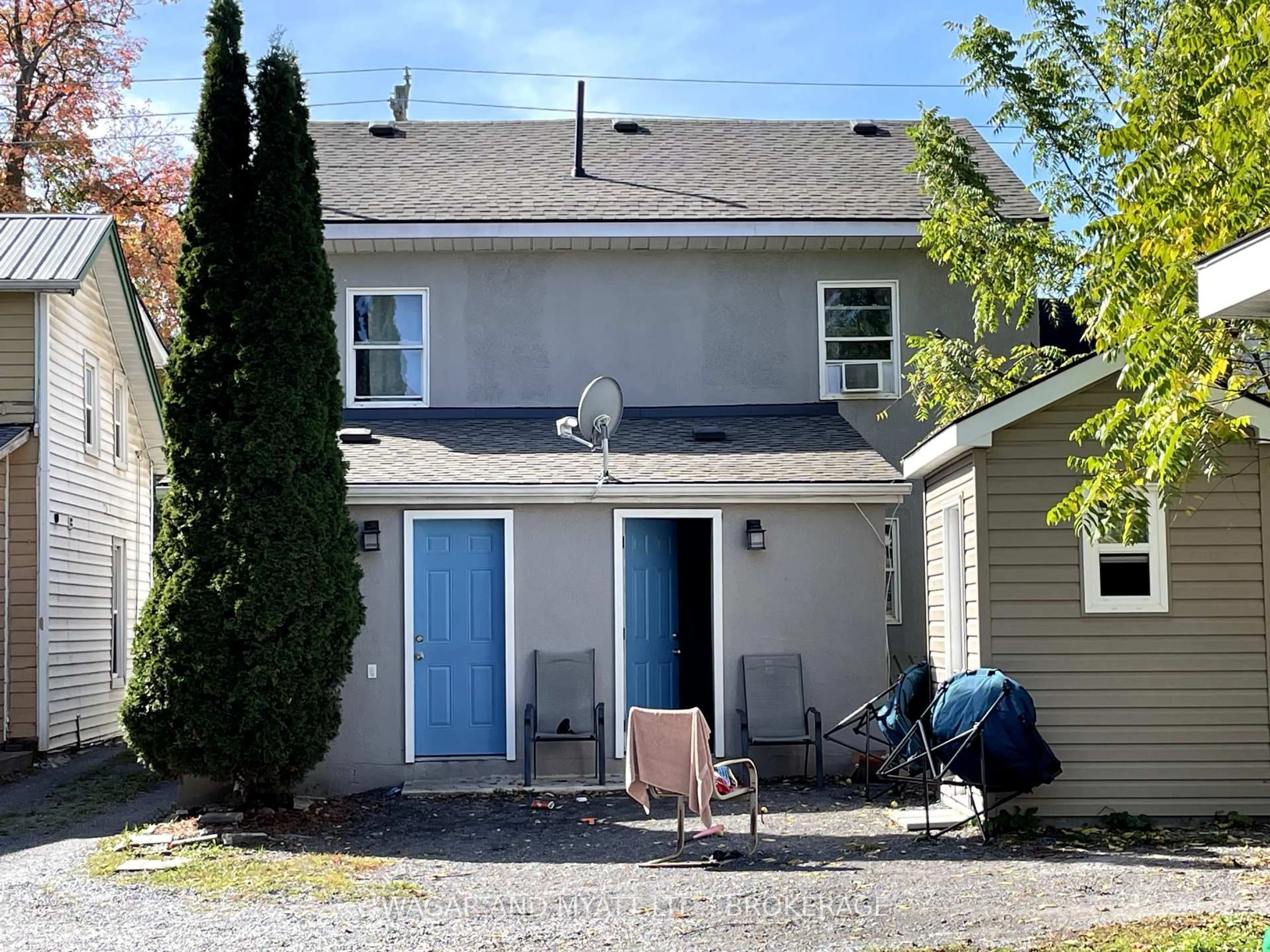 Home with vinyl exterior material, street for 157-159 Centre St, Greater Napanee Ontario K7R 1N6