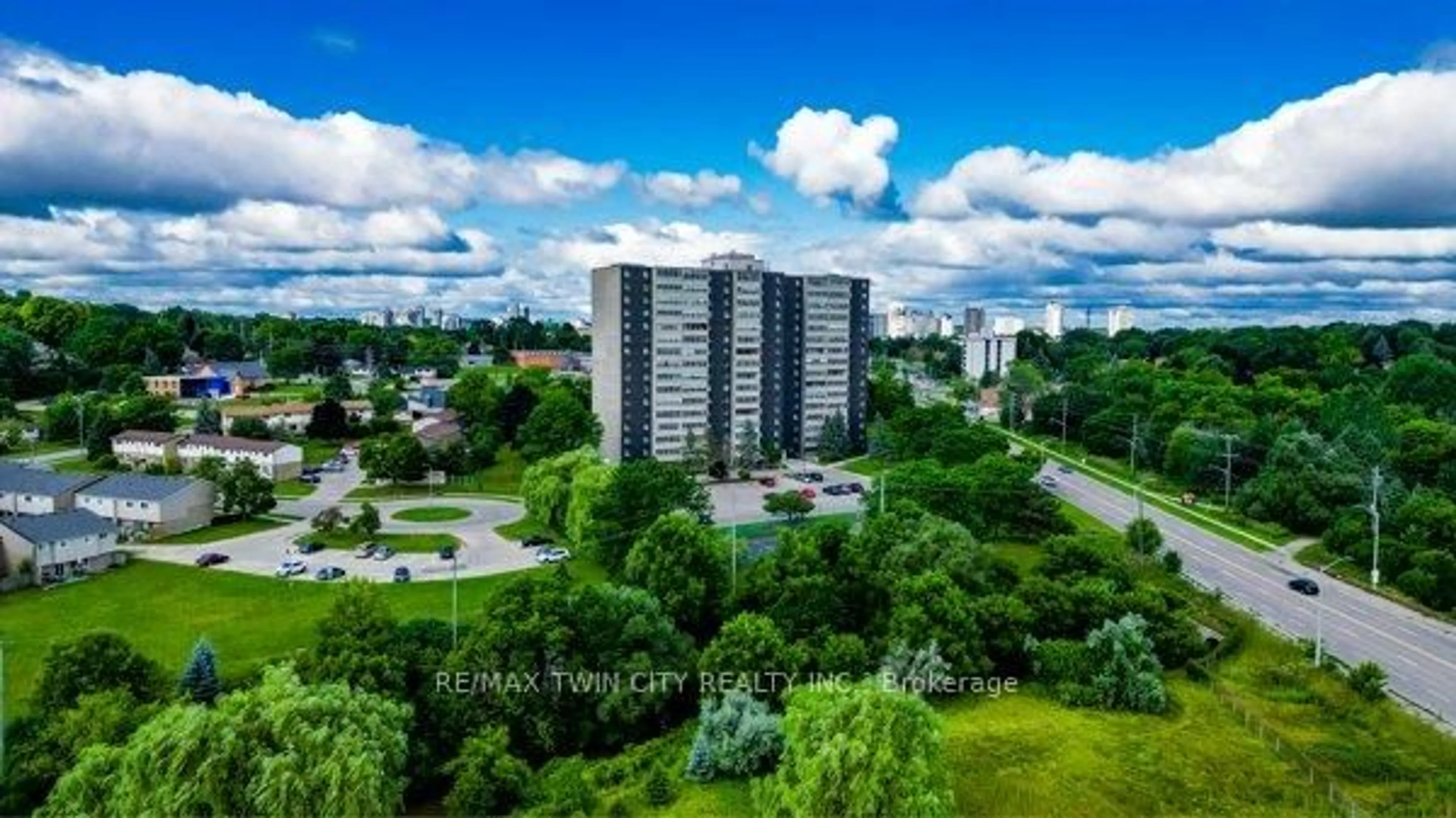 A pic from outside/outdoor area/front of a property/back of a property/a pic from drone, city buildings view from balcony for 225 Harvard Pl #509, Waterloo Ontario N2J 4H4