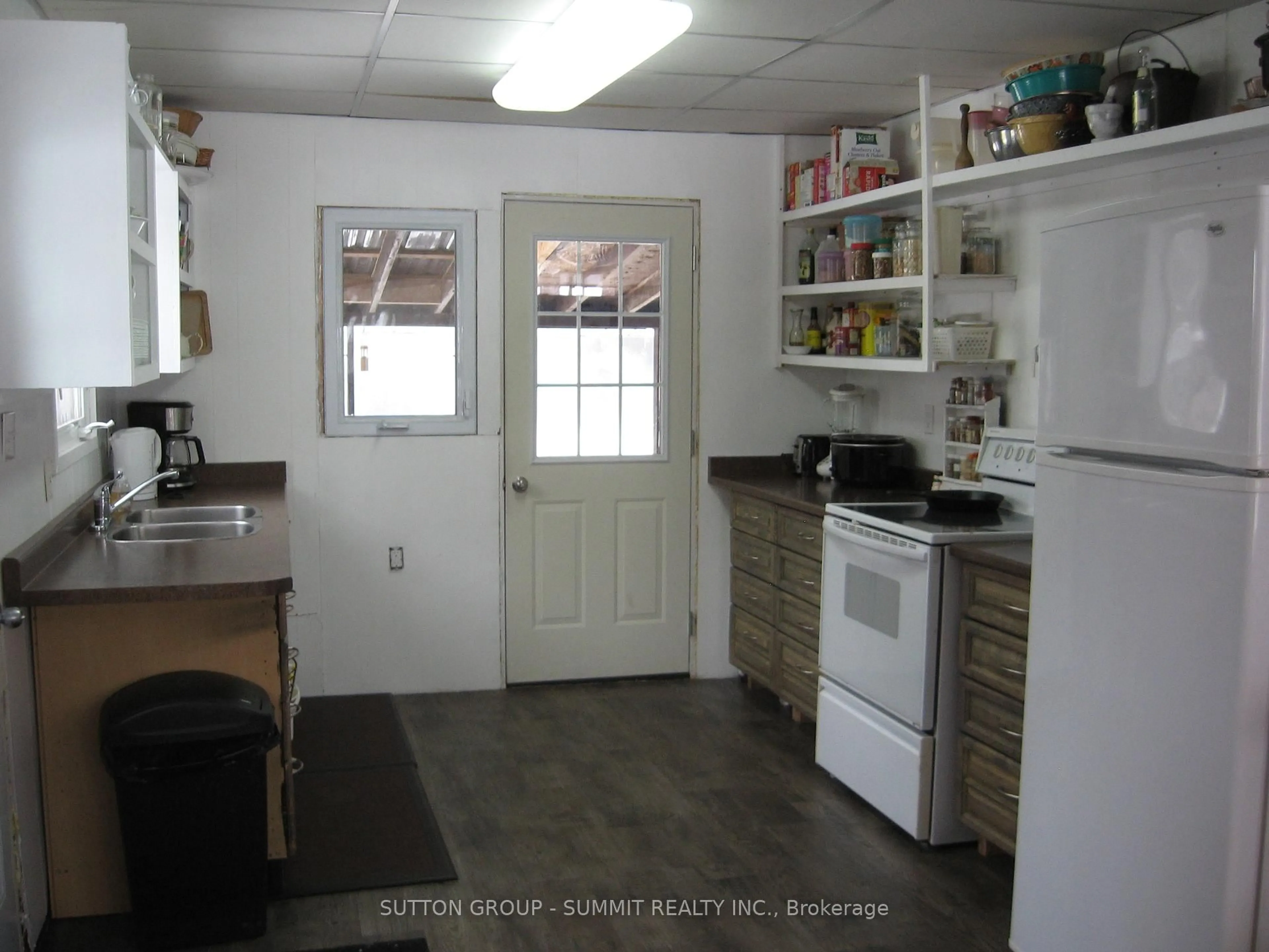 Standard kitchen, unknown for 57 Maple Grove Dr, Huntsville Ontario P1H 2J3