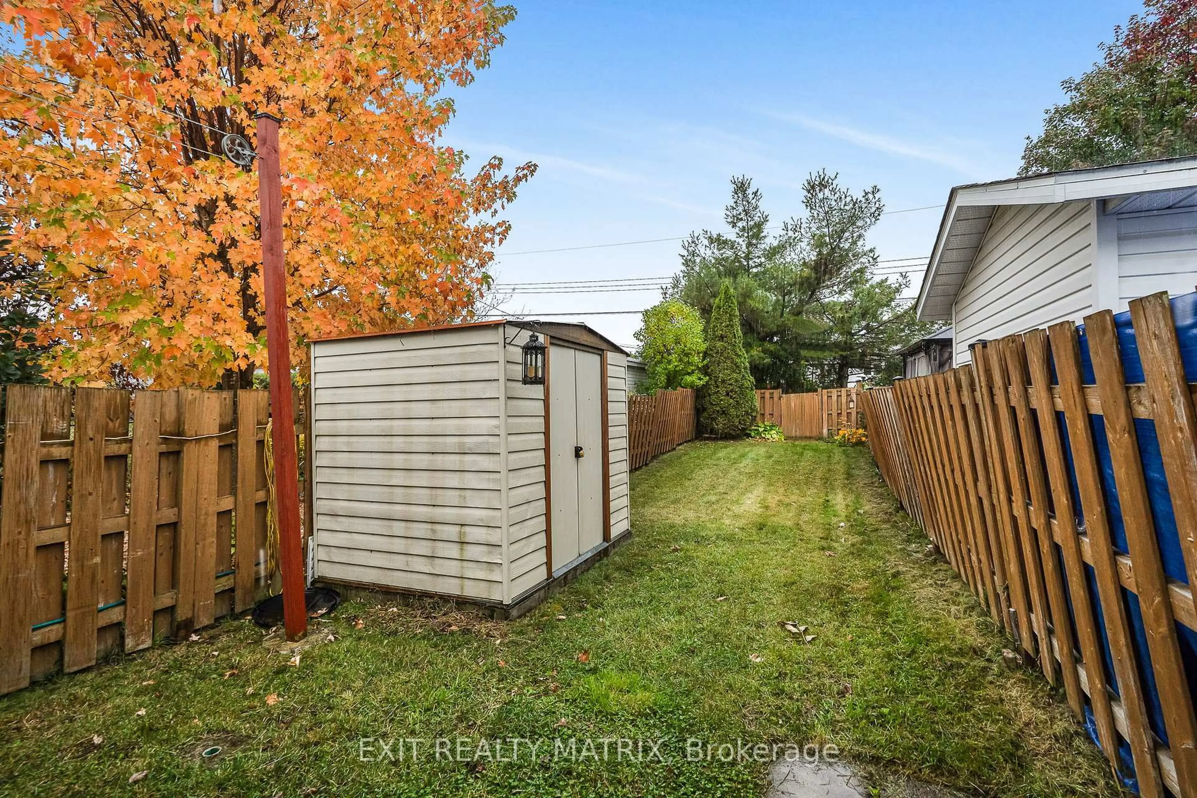 Shed for 712 Nelson St, Hawkesbury Ontario K6A 3P2