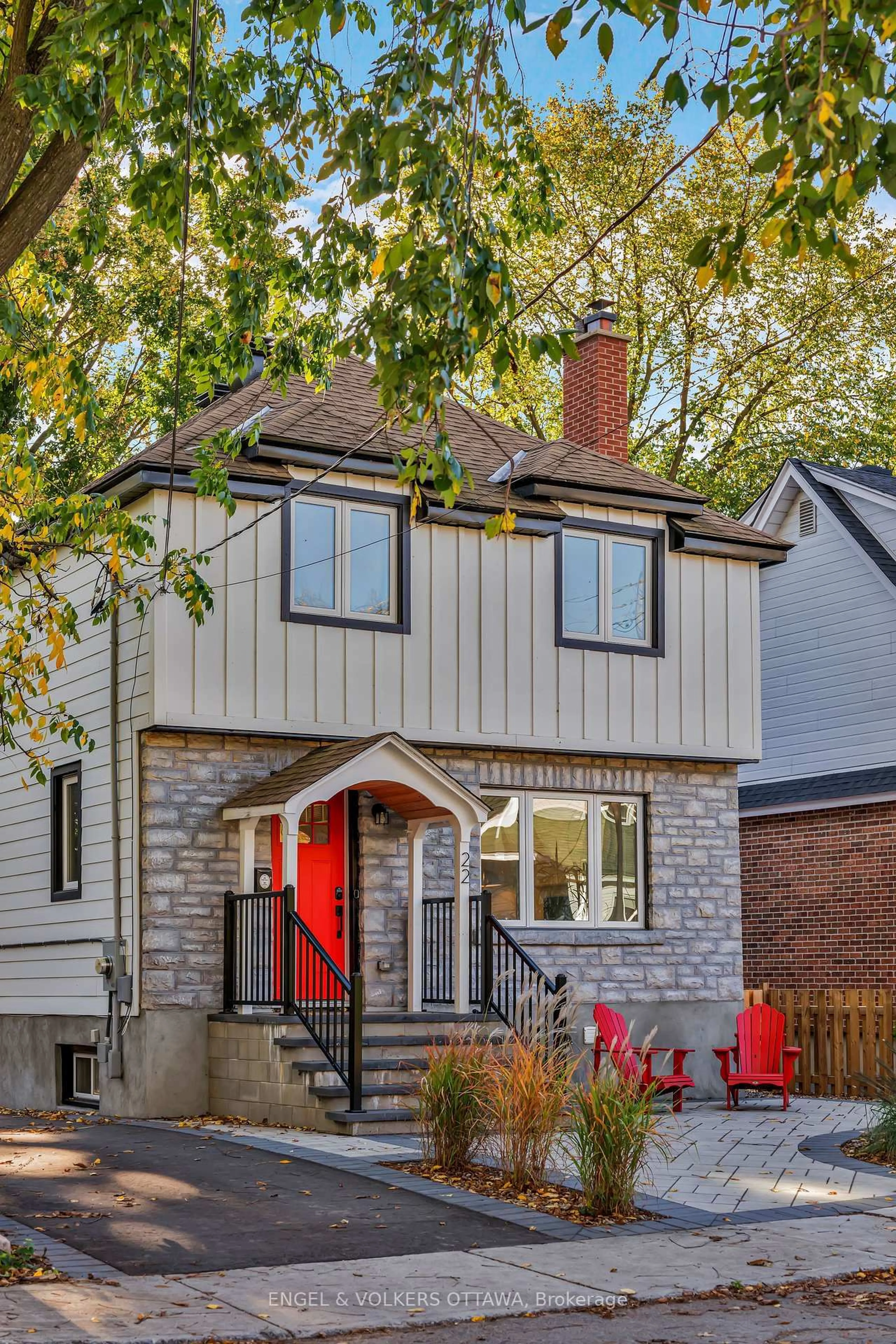 Home with brick exterior material, street for 22 Harvard Ave, Ottawa Ontario K1S 4Z3