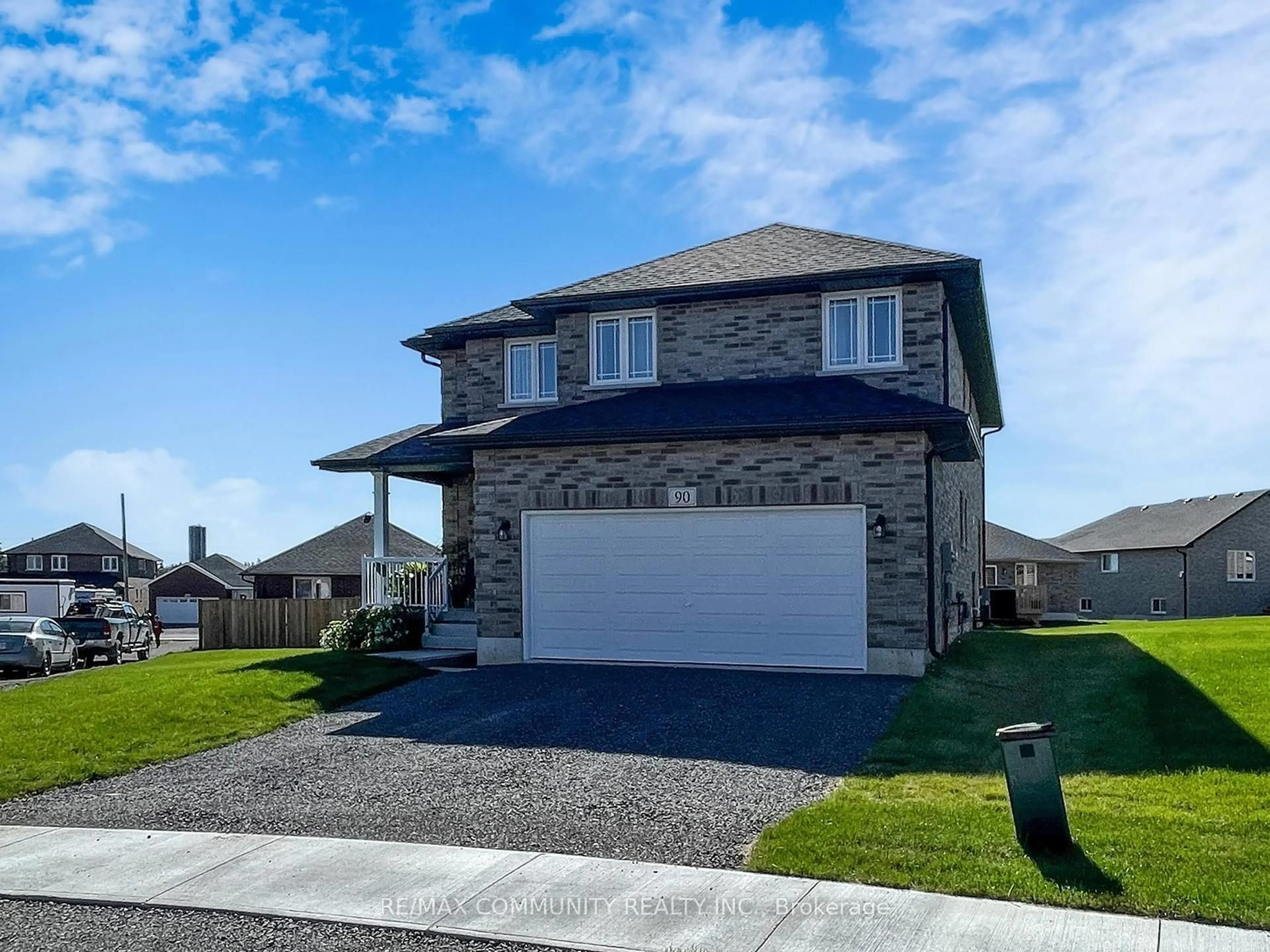 Home with vinyl exterior material, street for 90 Keeler Crt, Asphodel-Norwood Ontario K0L 2V0
