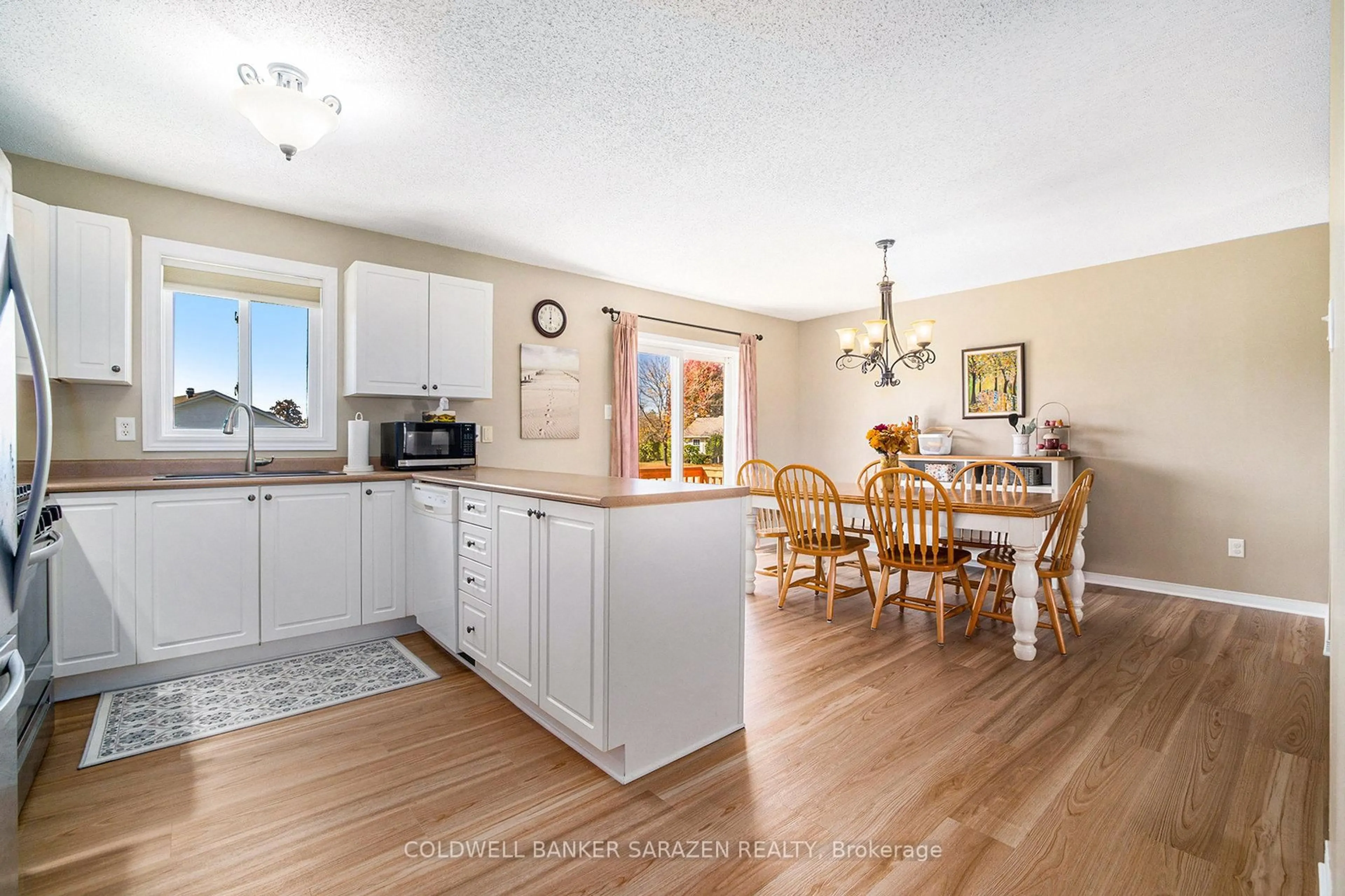 Open concept kitchen, unknown for 129 Riley Cres, Braeside Ontario K7S 0E9