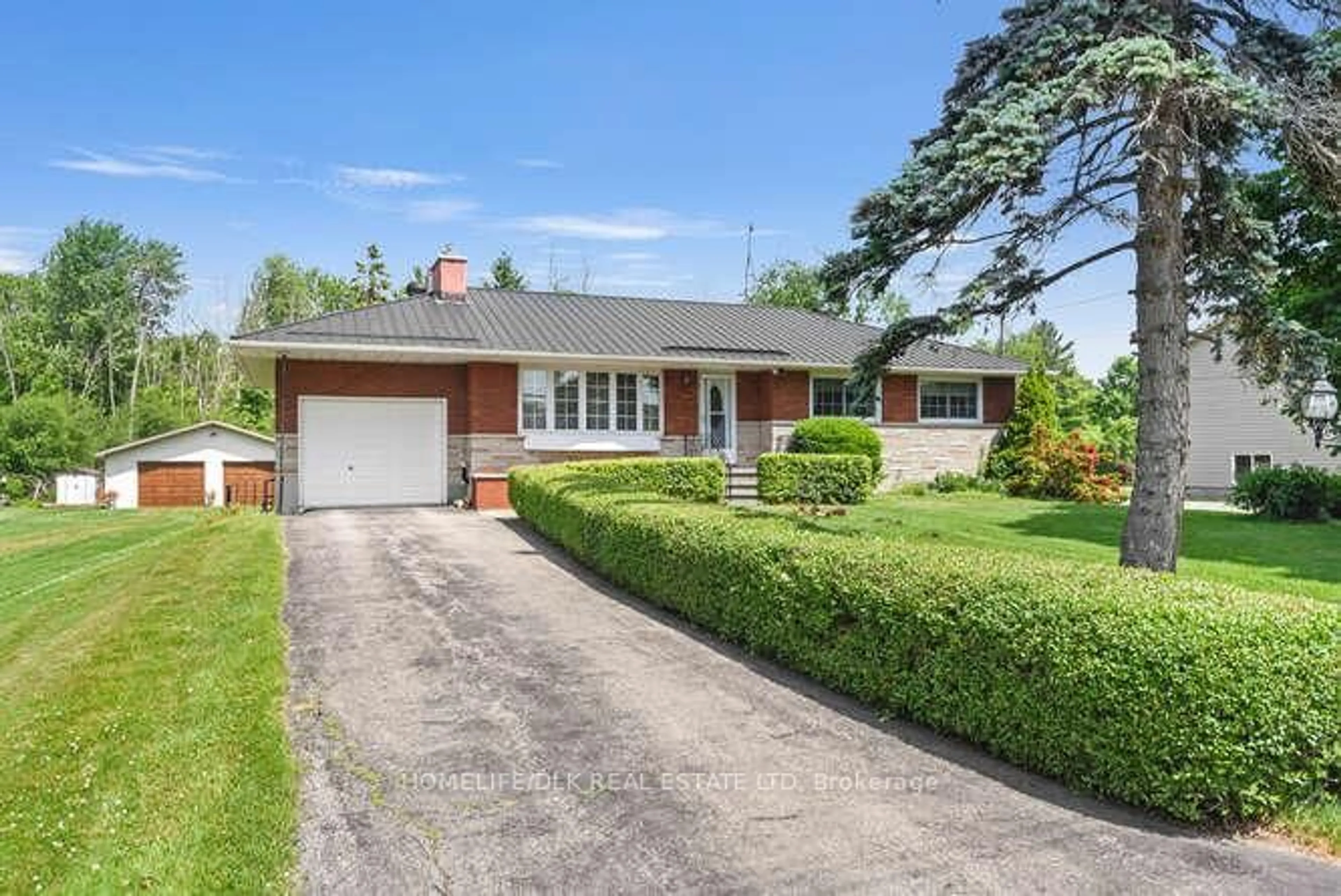 A pic from outside/outdoor area/front of a property/back of a property/a pic from drone, street for 1190 County Rd 2 Rd, Elizabethtown-Kitley Ontario K6V 5T3