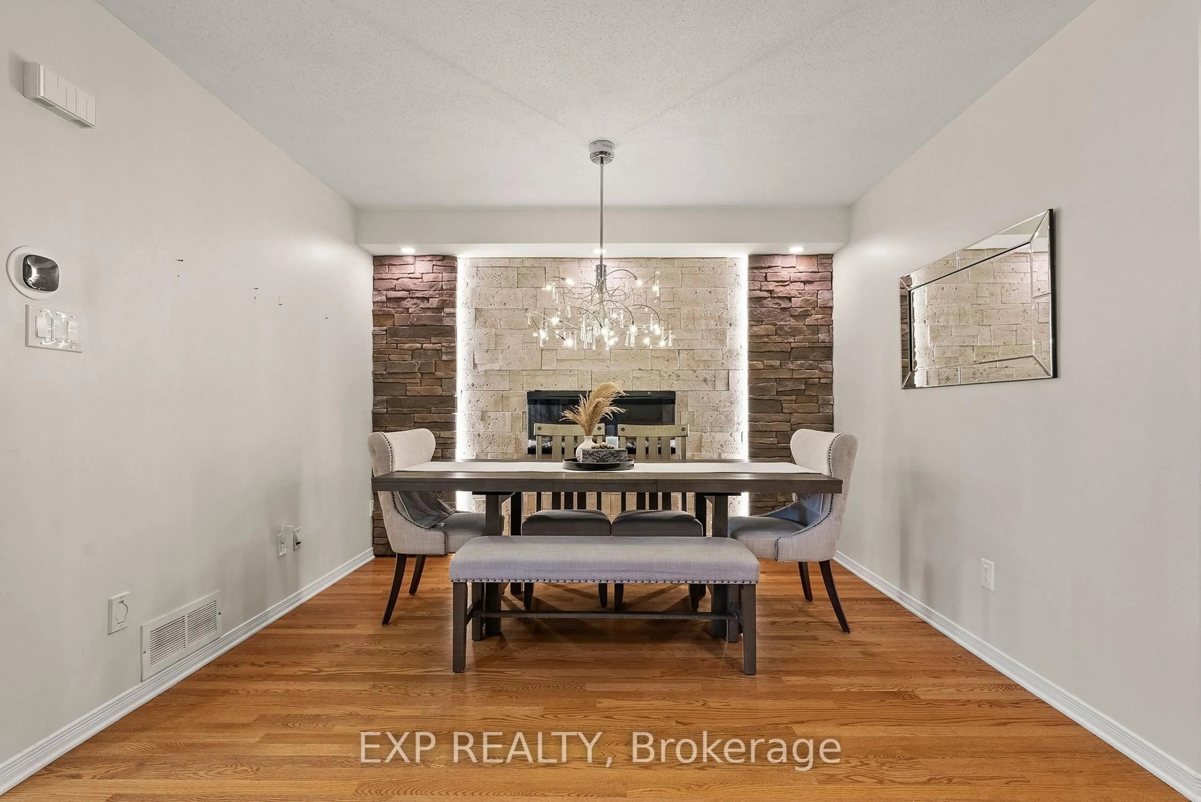 Dining room, ceramic/tile floor for 229 Duntroon Circ, Ottawa Ontario K1T 4C9