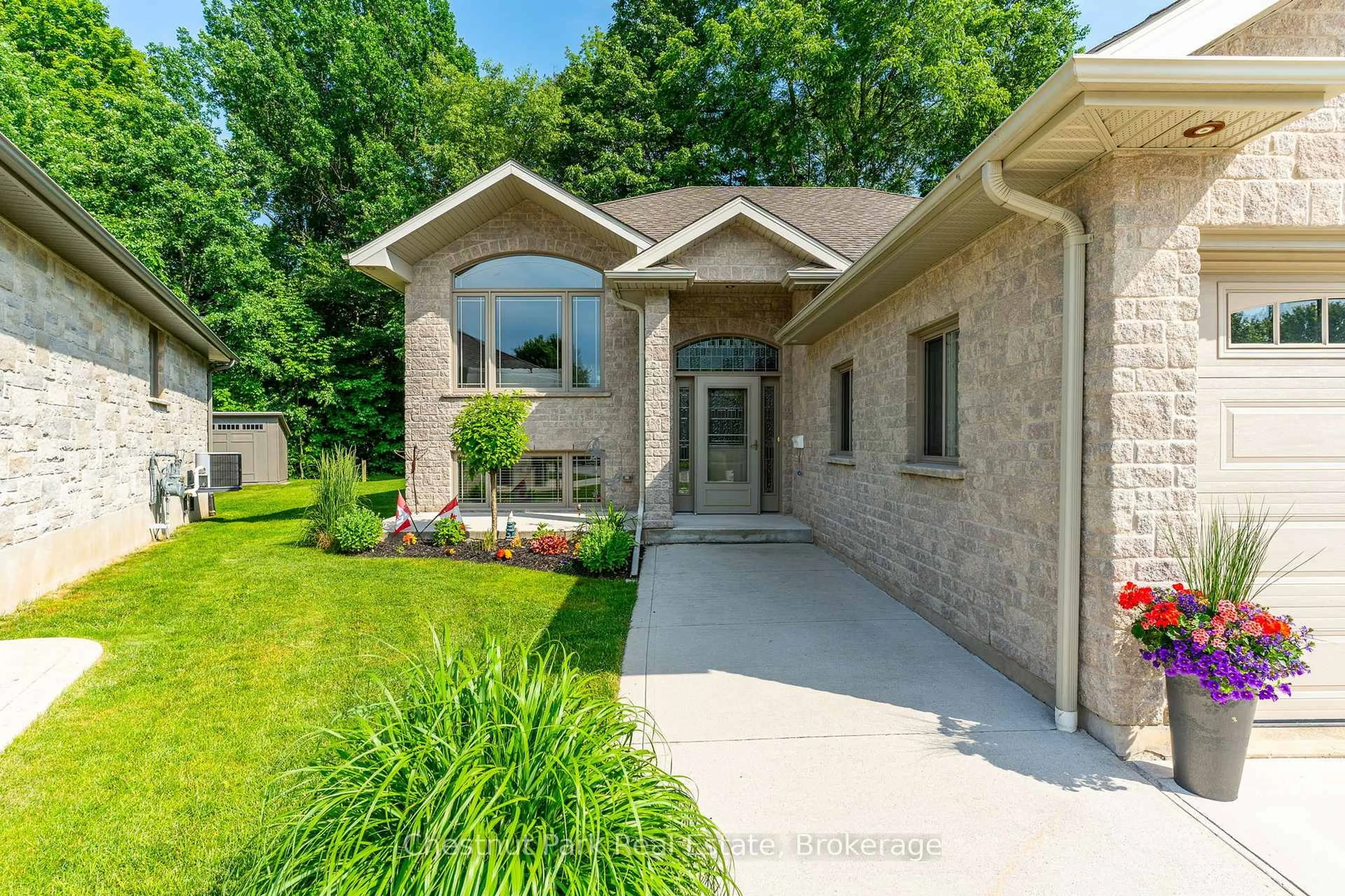 Home with brick exterior material, street for 207 2nd St, Owen Sound Ontario N4K 0A6