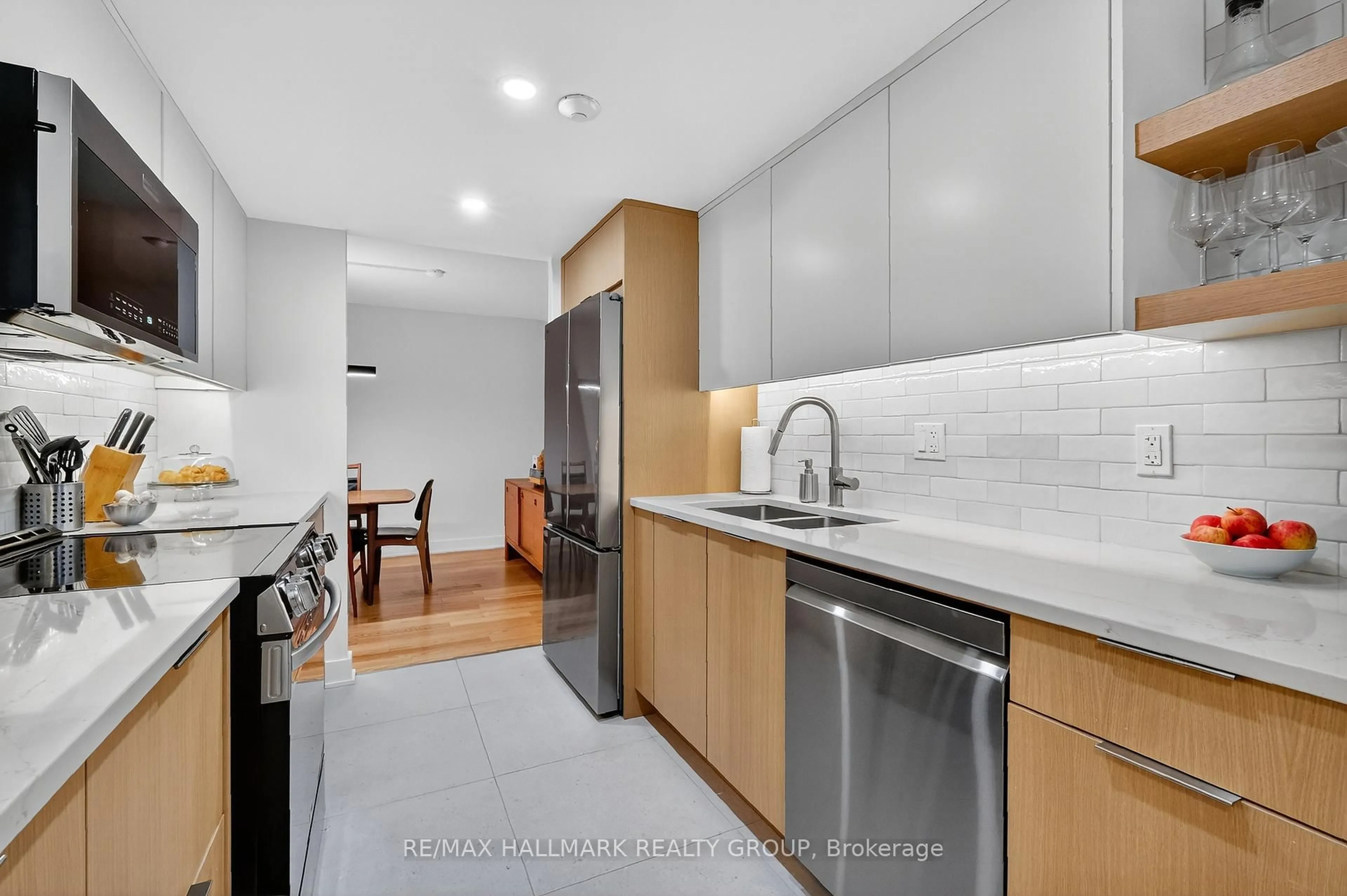 Unknown for 317 METCALFE St #202, Ottawa Ontario K2P 1S3