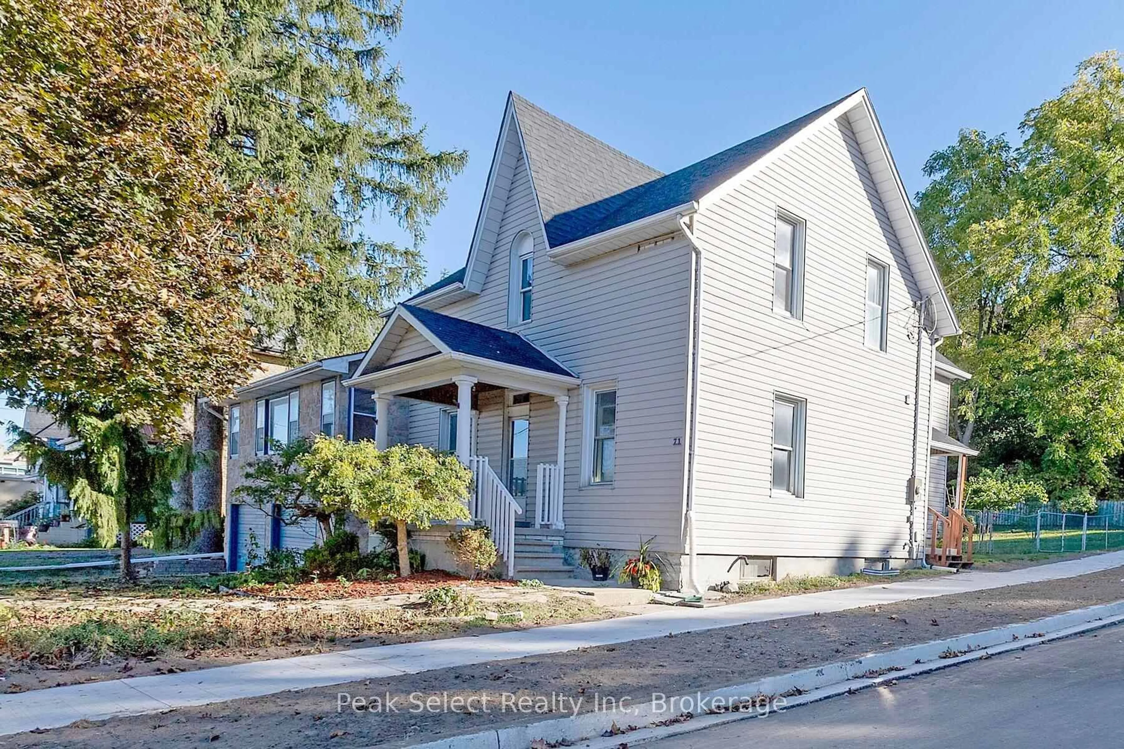 Home with brick exterior material, street for 71 Wellington St, St. Marys Ontario N4X 1C1