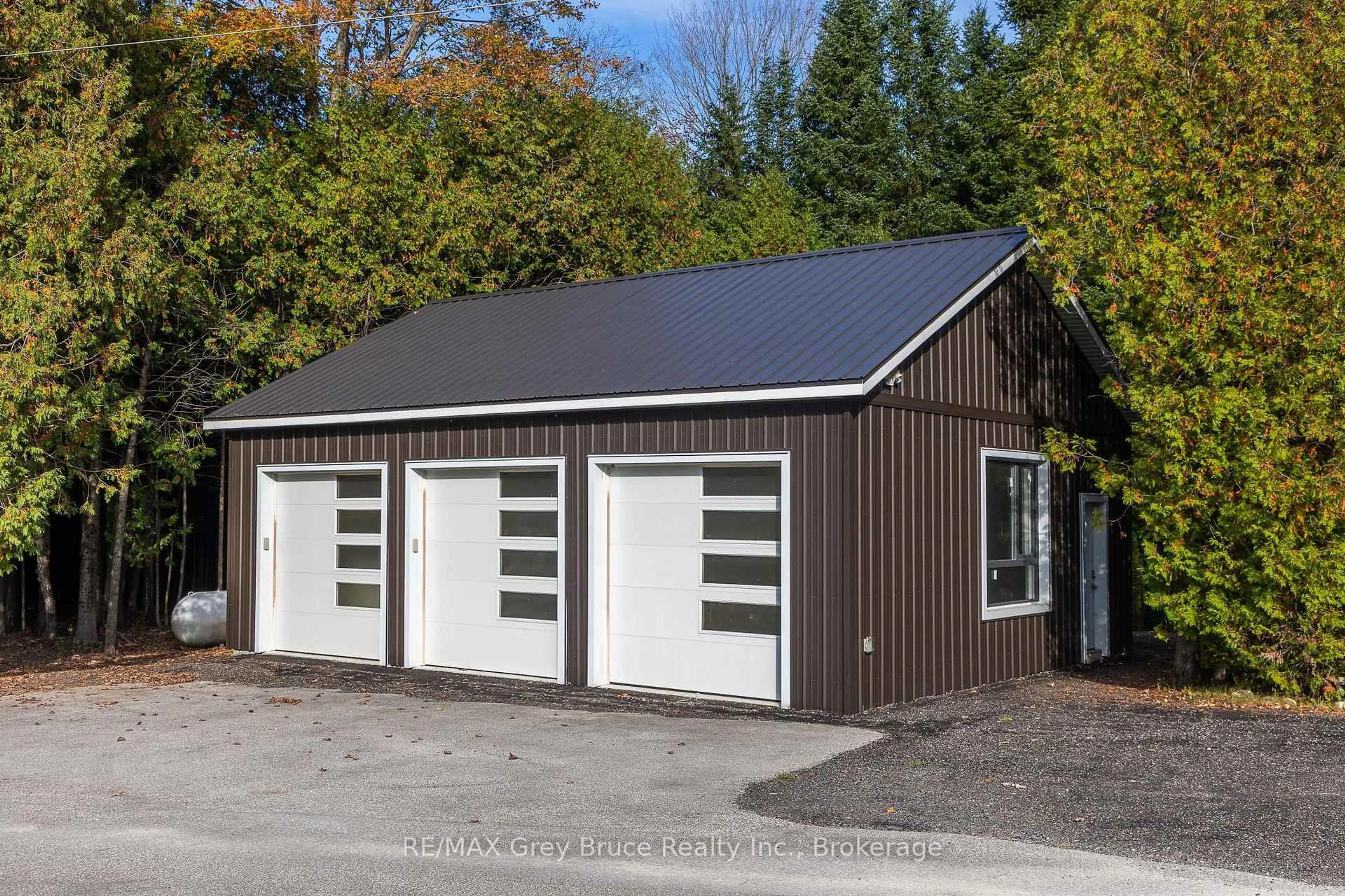 Indoor garage for 495204 Traverston Rd, West Grey Ontario N0C 1H0