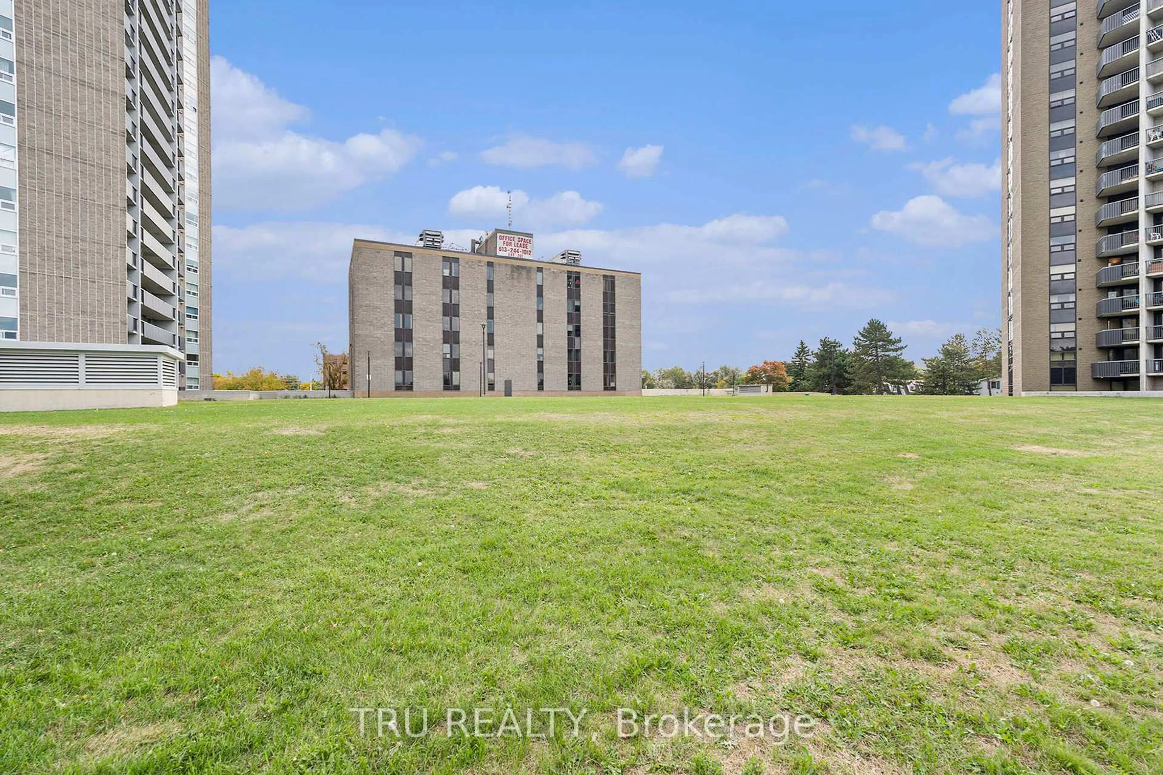 A pic from outside/outdoor area/front of a property/back of a property/a pic from drone, unknown for 1380 Prince of Wales Dr #2502, Ottawa Ontario K2C 3N5