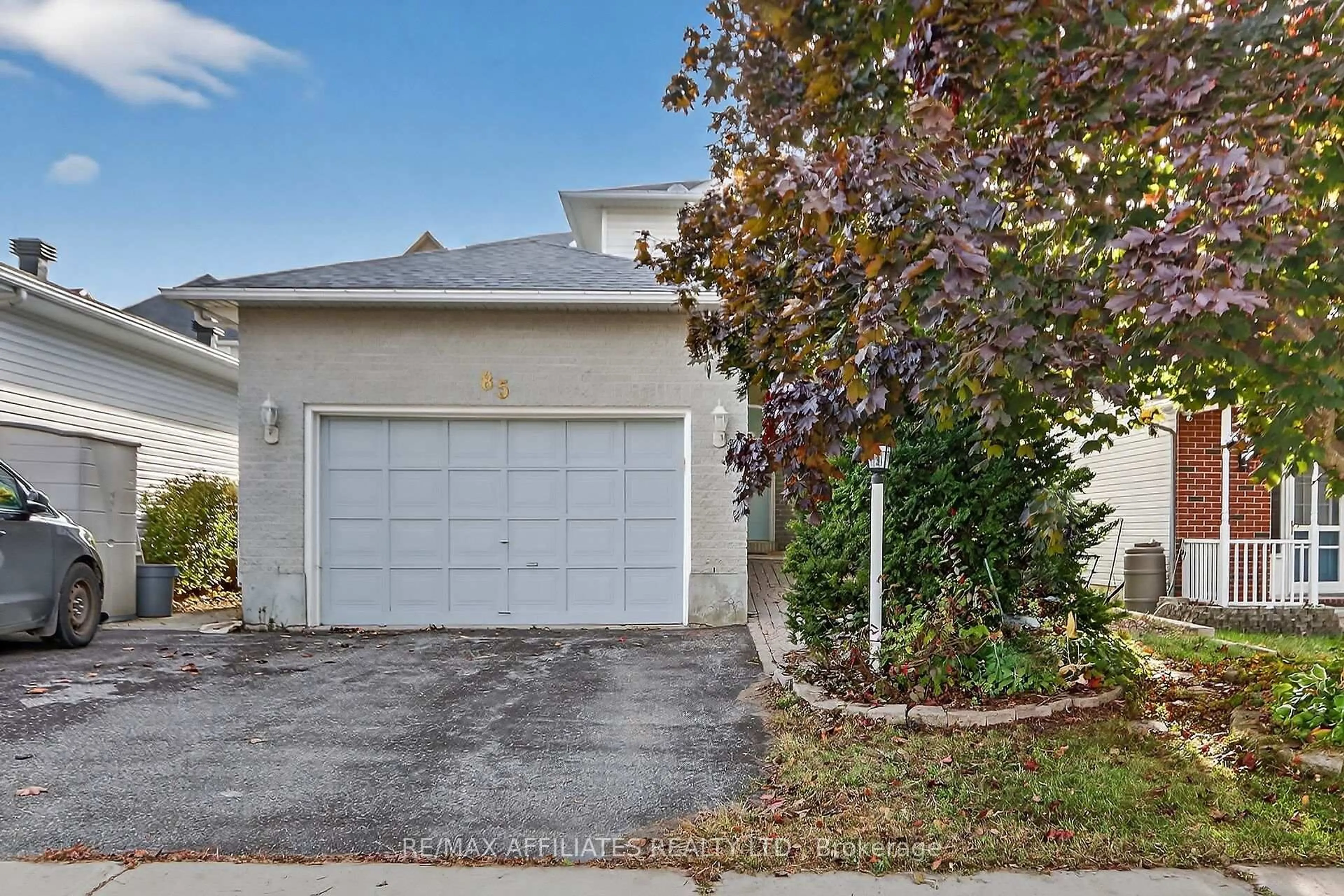 Unknown for 85 Alon St, Ottawa Ontario K2S 1K7