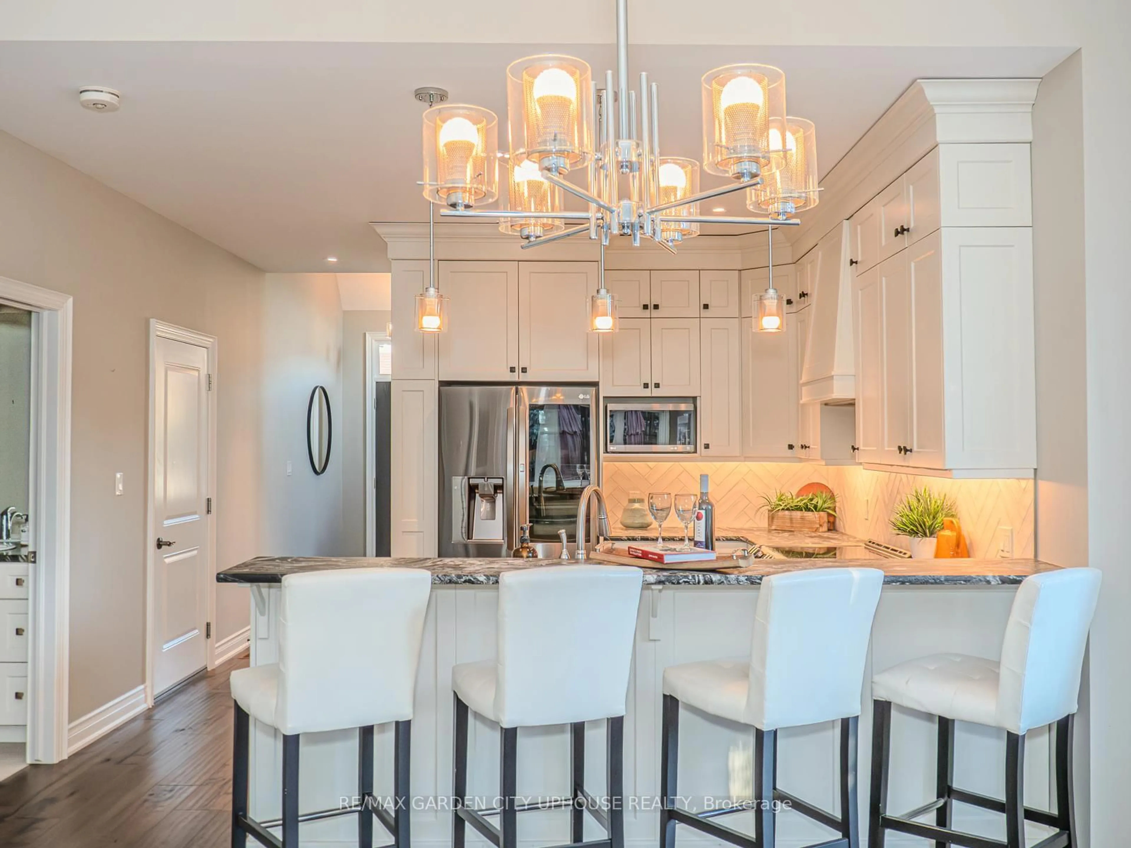 Contemporary kitchen, unknown for 3300 Culp Rd #5, Lincoln Ontario L0R 2E0