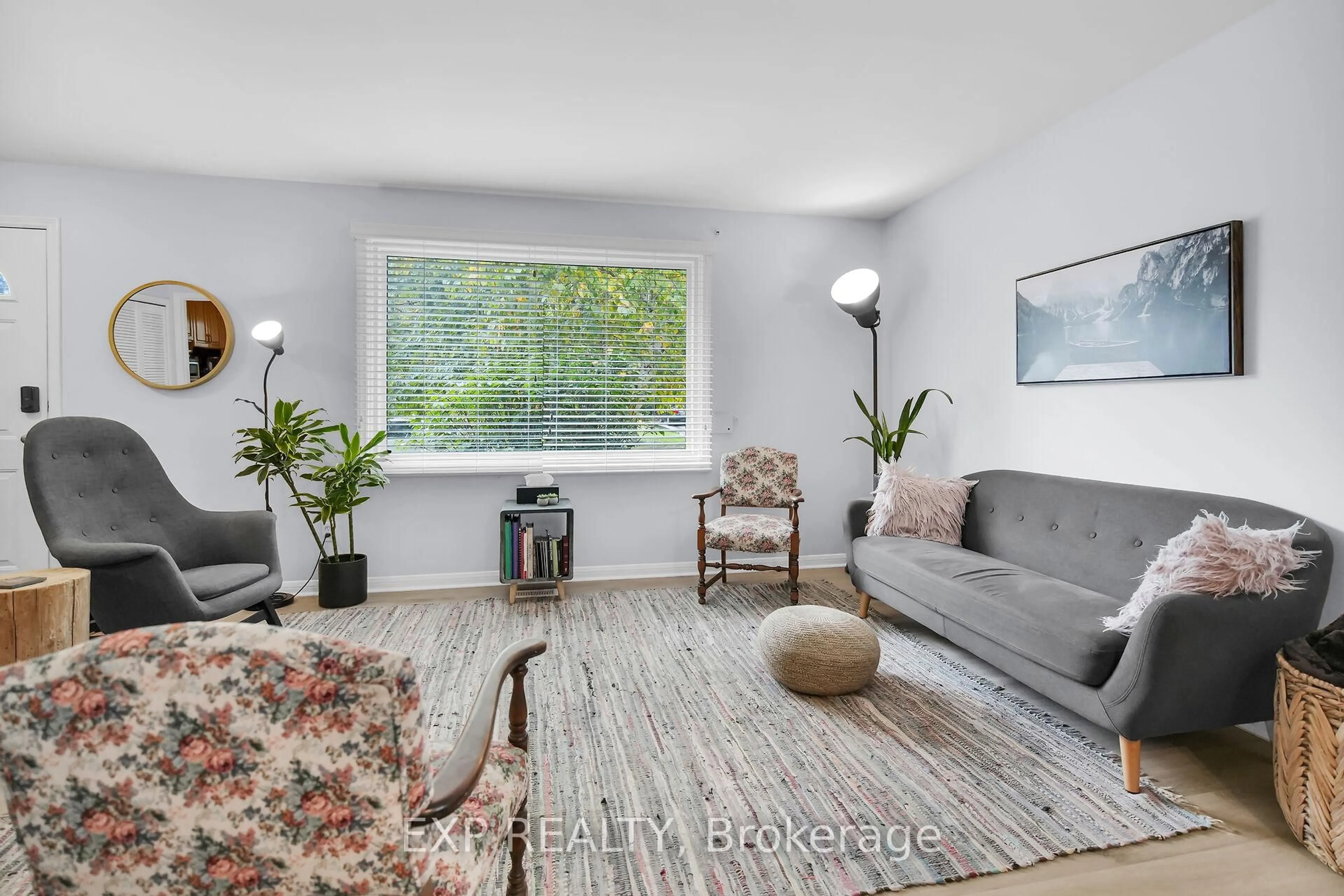 Living room with furniture, unknown for 61 Larkspur Cres, London North Ontario N6H 3R1