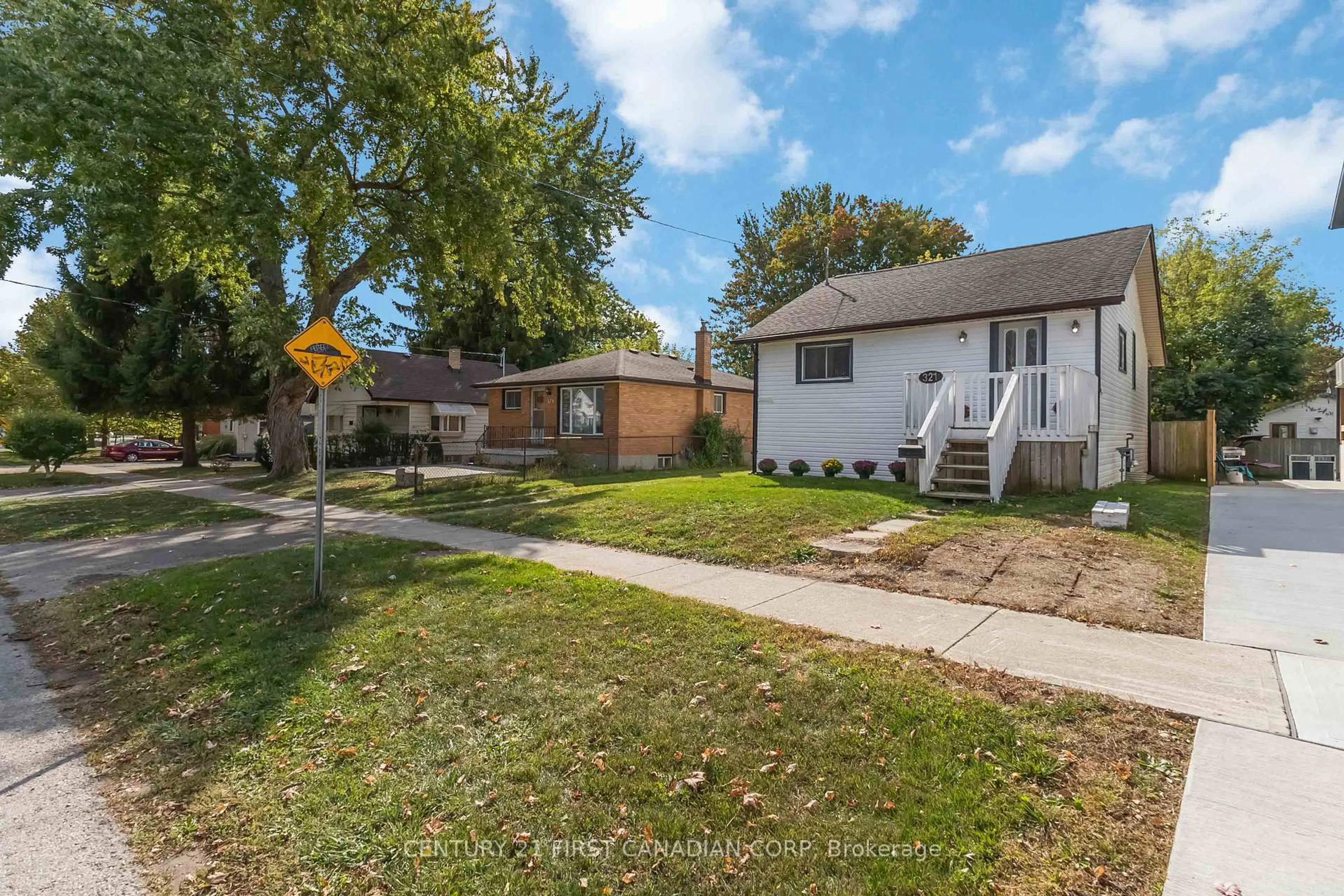 Unknown for 321 EDMONTON St, London East Ontario N5W 4X3