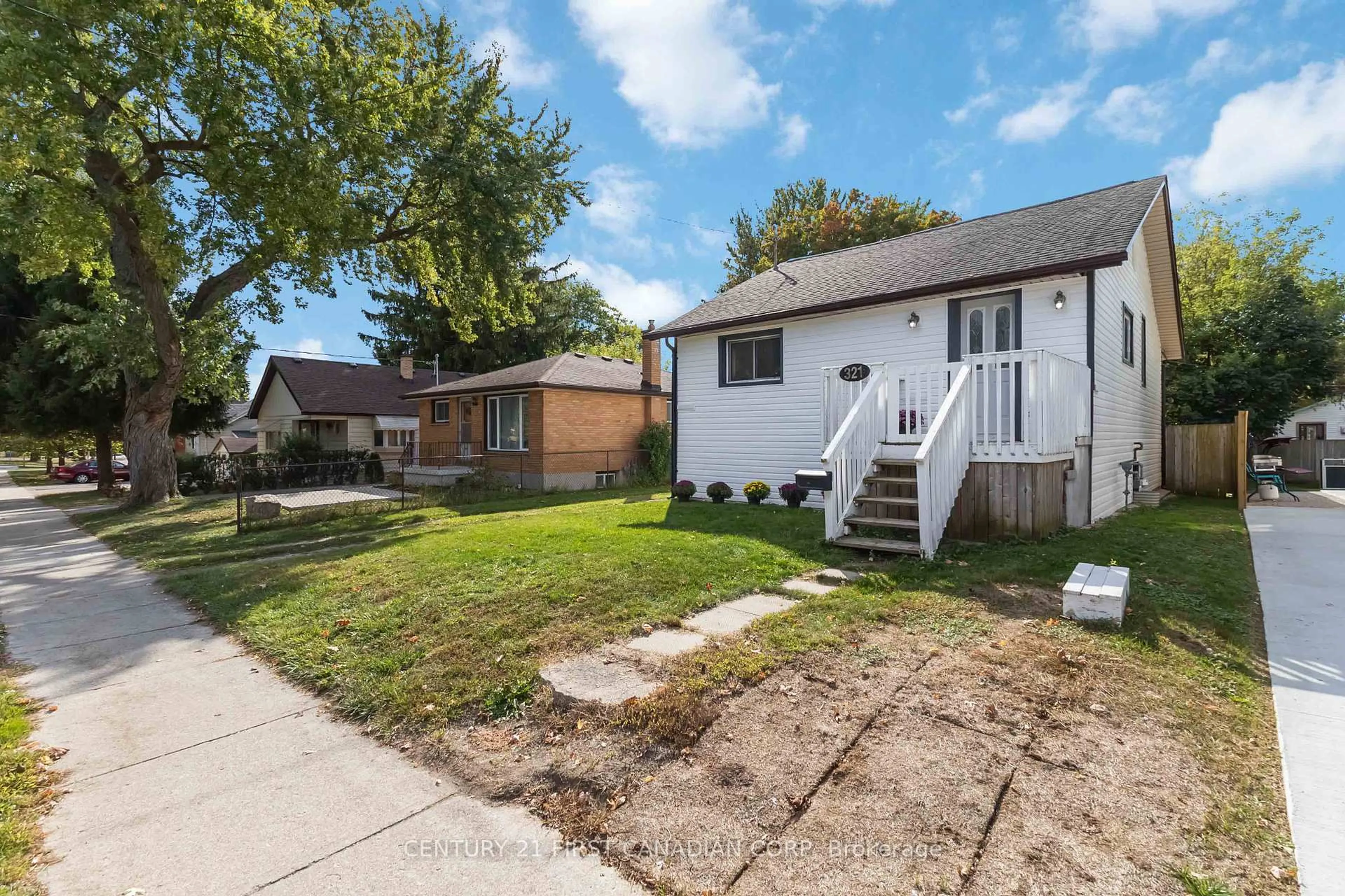 Unknown for 321 EDMONTON St, London East Ontario N5W 4X3
