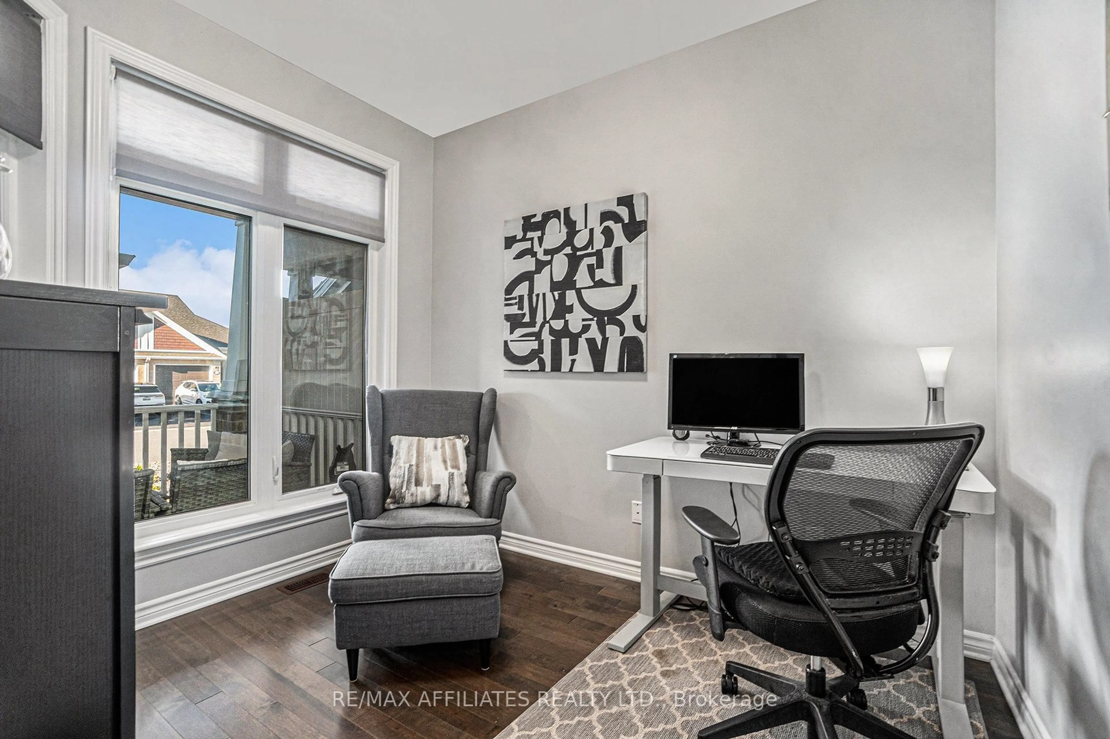 A pic of a room for 812 Tewin Circ, Ottawa Ontario K4A 1K3