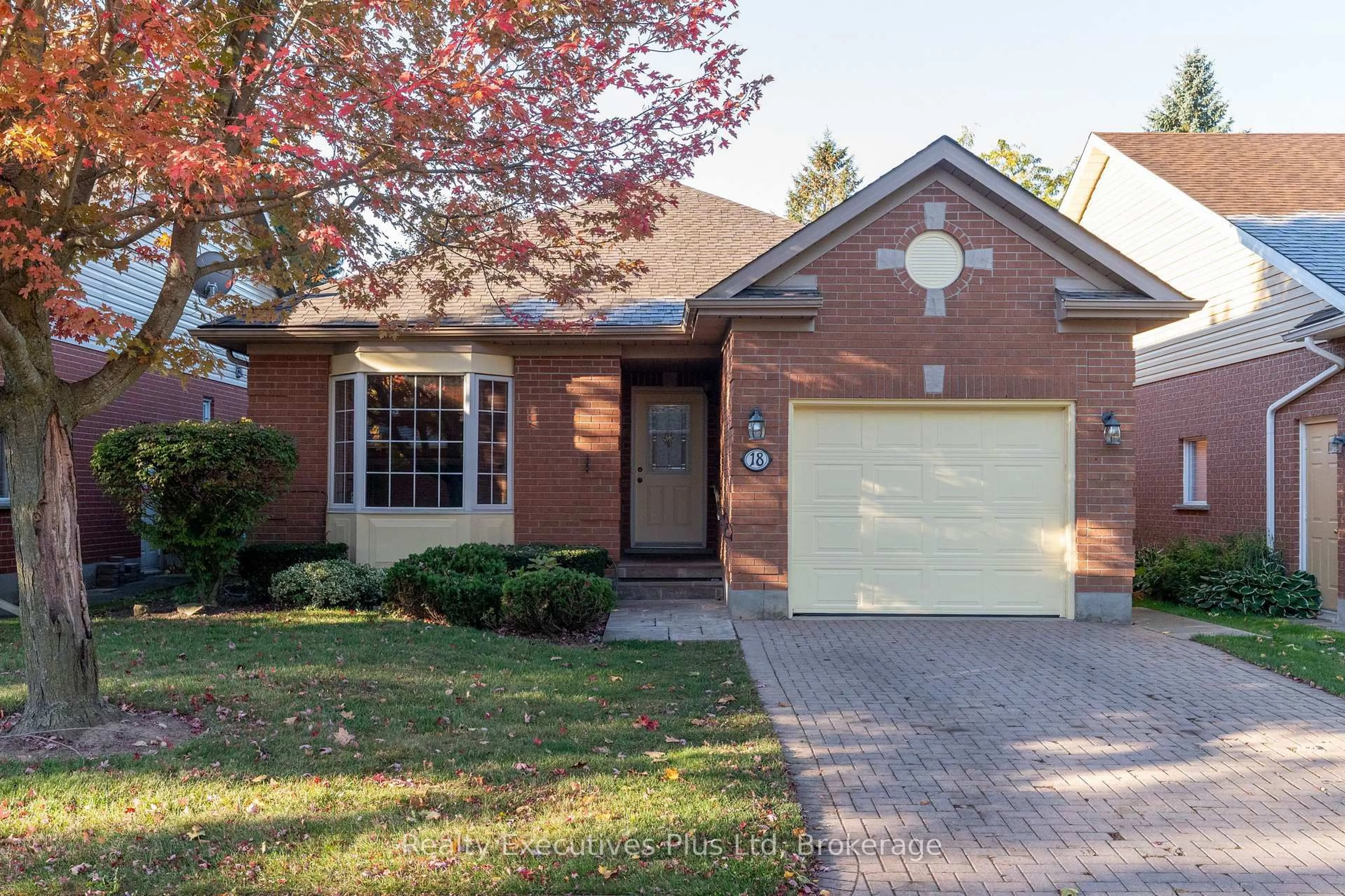 Home with brick exterior material, street for 18 Sprucehaven Crt, Guelph Ontario N1G 4X7