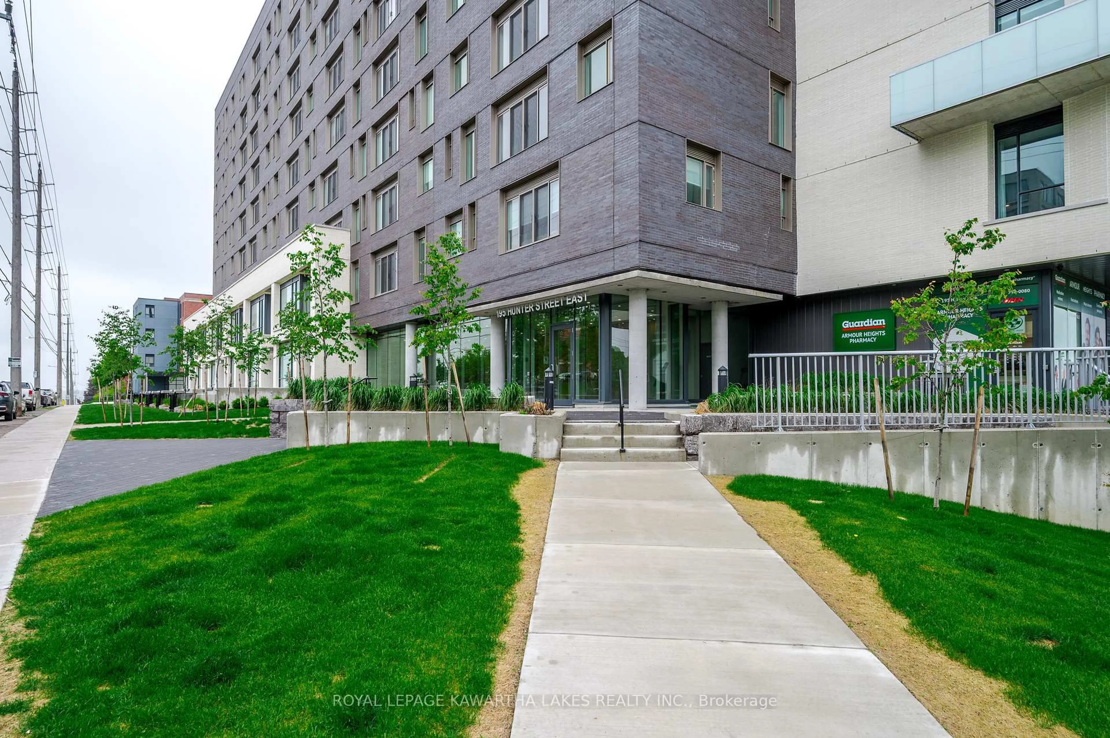 Patio, street for 195 HUNTER St #404, Peterborough East Ontario K9H 1G9