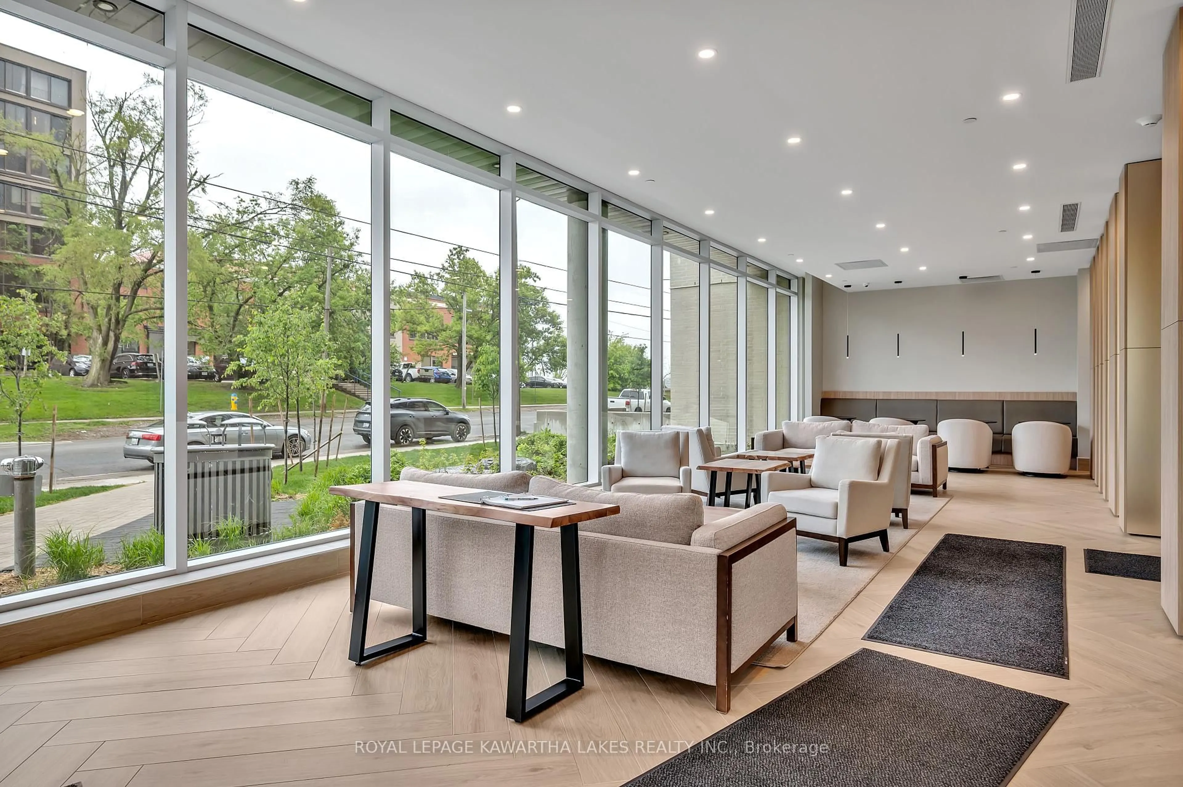 Lobby for 195 HUNTER St #404, Peterborough East Ontario K9H 1G9