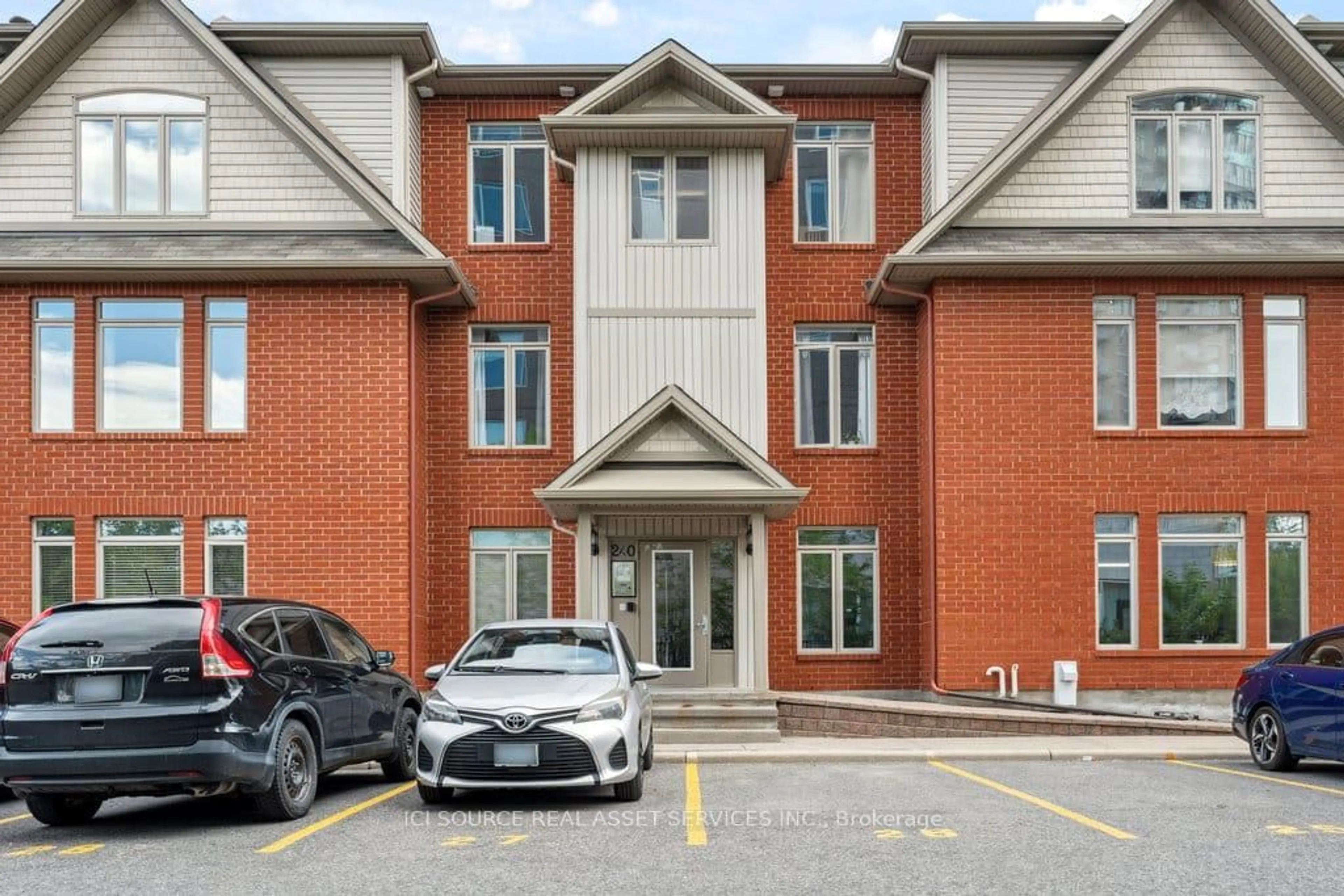Unknown for 240 Meilleur Private #B, Ottawa Ontario K1L 0A3