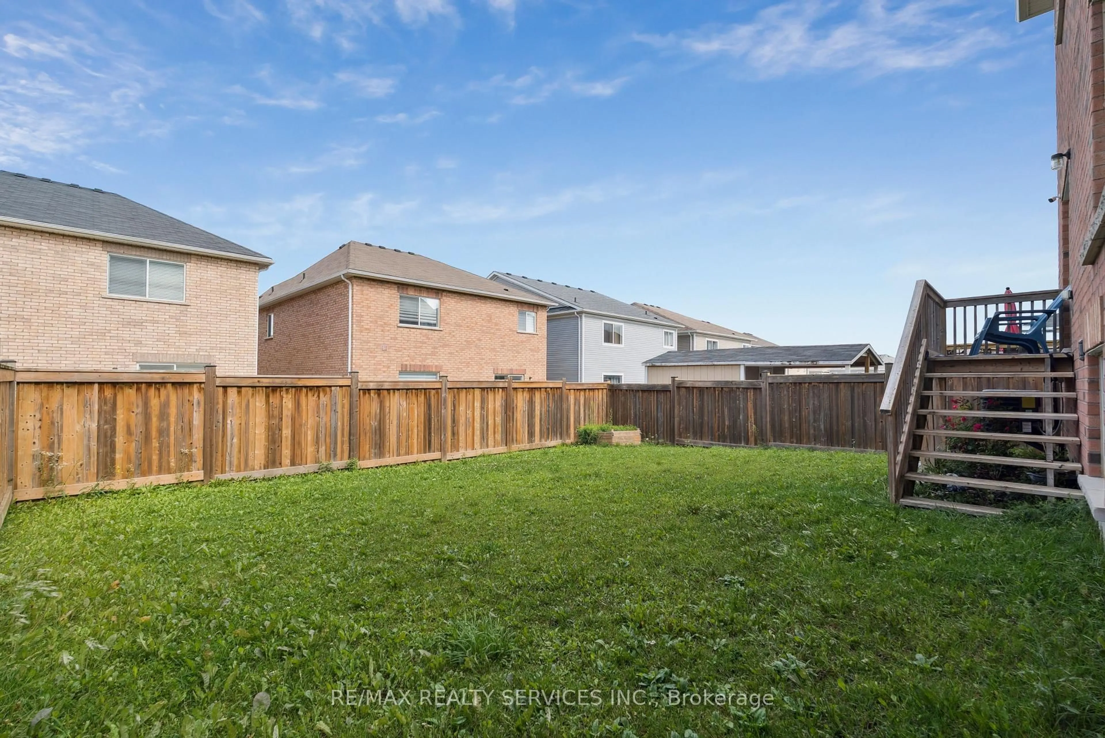 Patio, unknown for 125 Morden Dr, Shelburne Ontario L9V 3S4