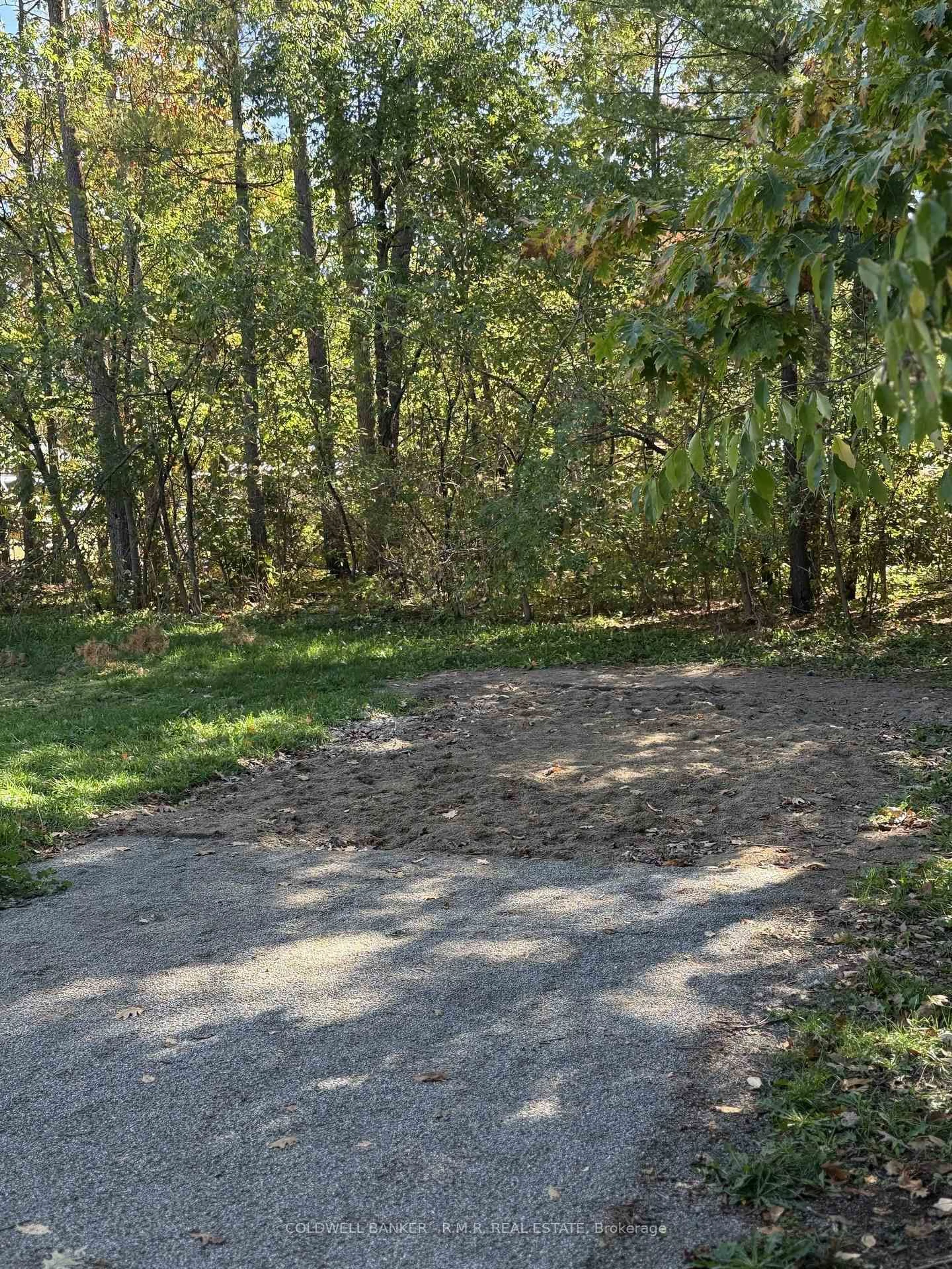 Unknown for 2 Oakwood Dr, Kawartha Lakes Ontario K0M 1N0