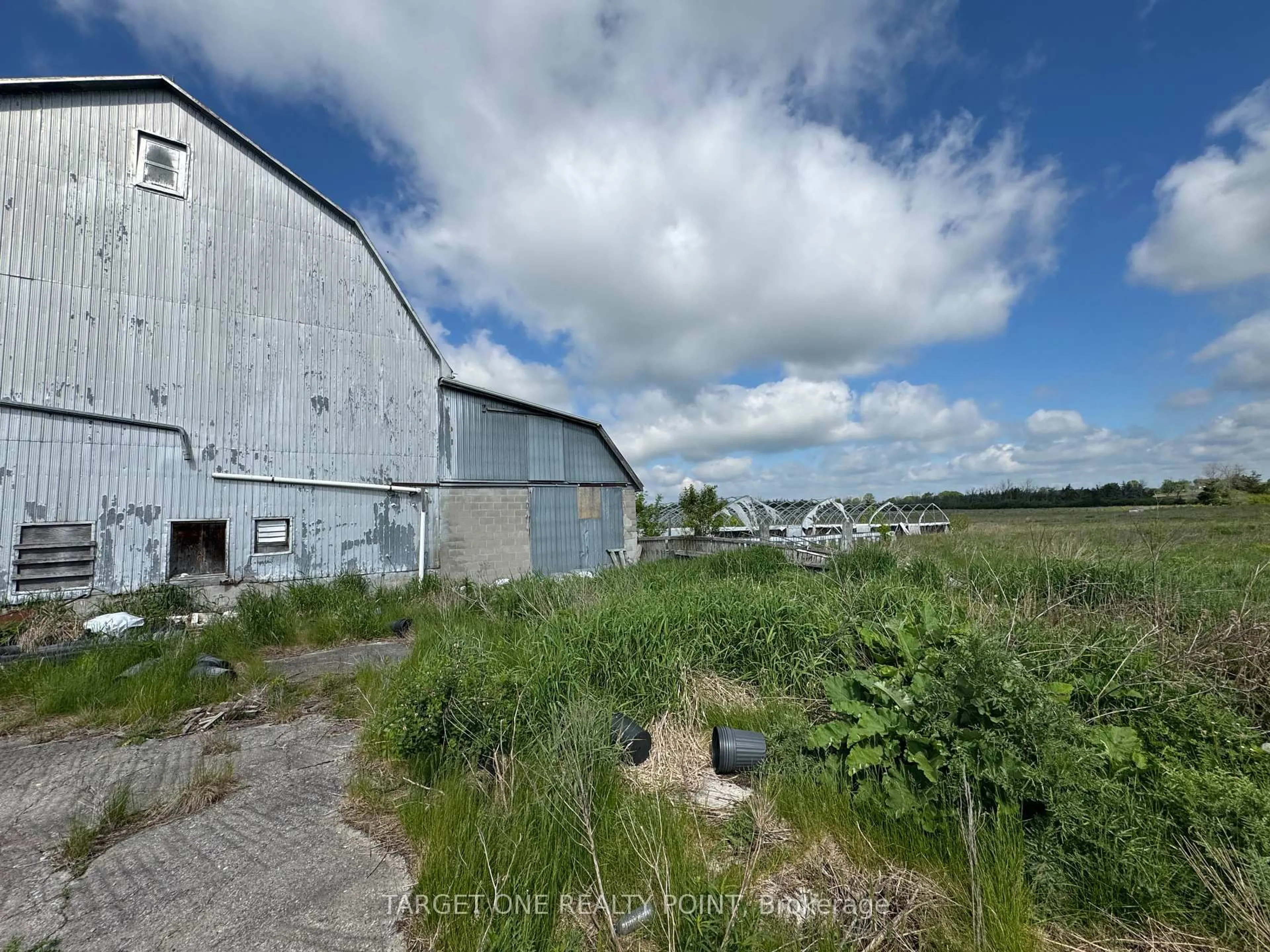 A pic from outside/outdoor area/front of a property/back of a property/a pic from drone, building for 107 Drive In Rd, Greater Napanee Ontario K7R 3L1