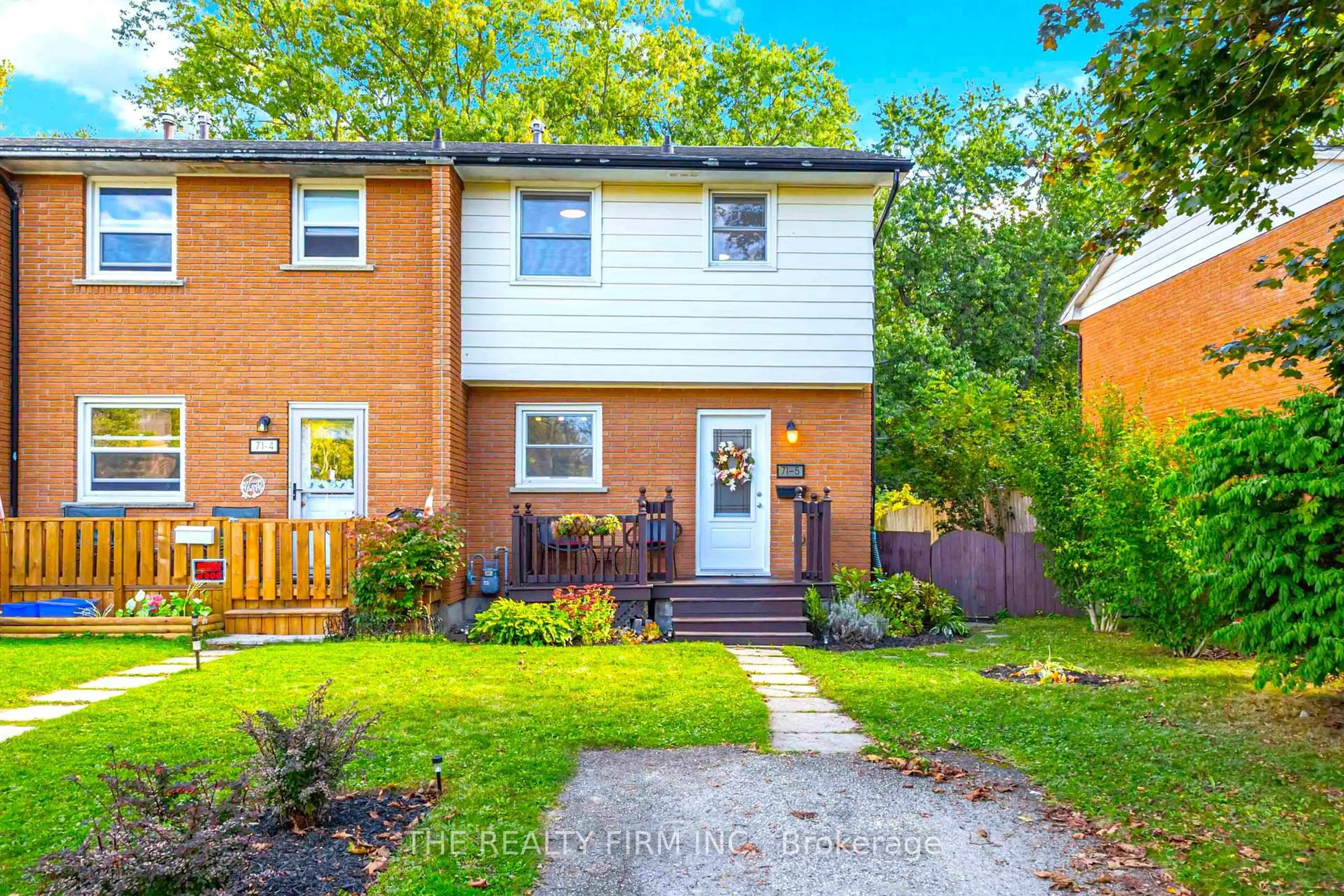 Home with brick exterior material, street for 71 Parkside Dr #5, St. Thomas Ontario N5R 3V1