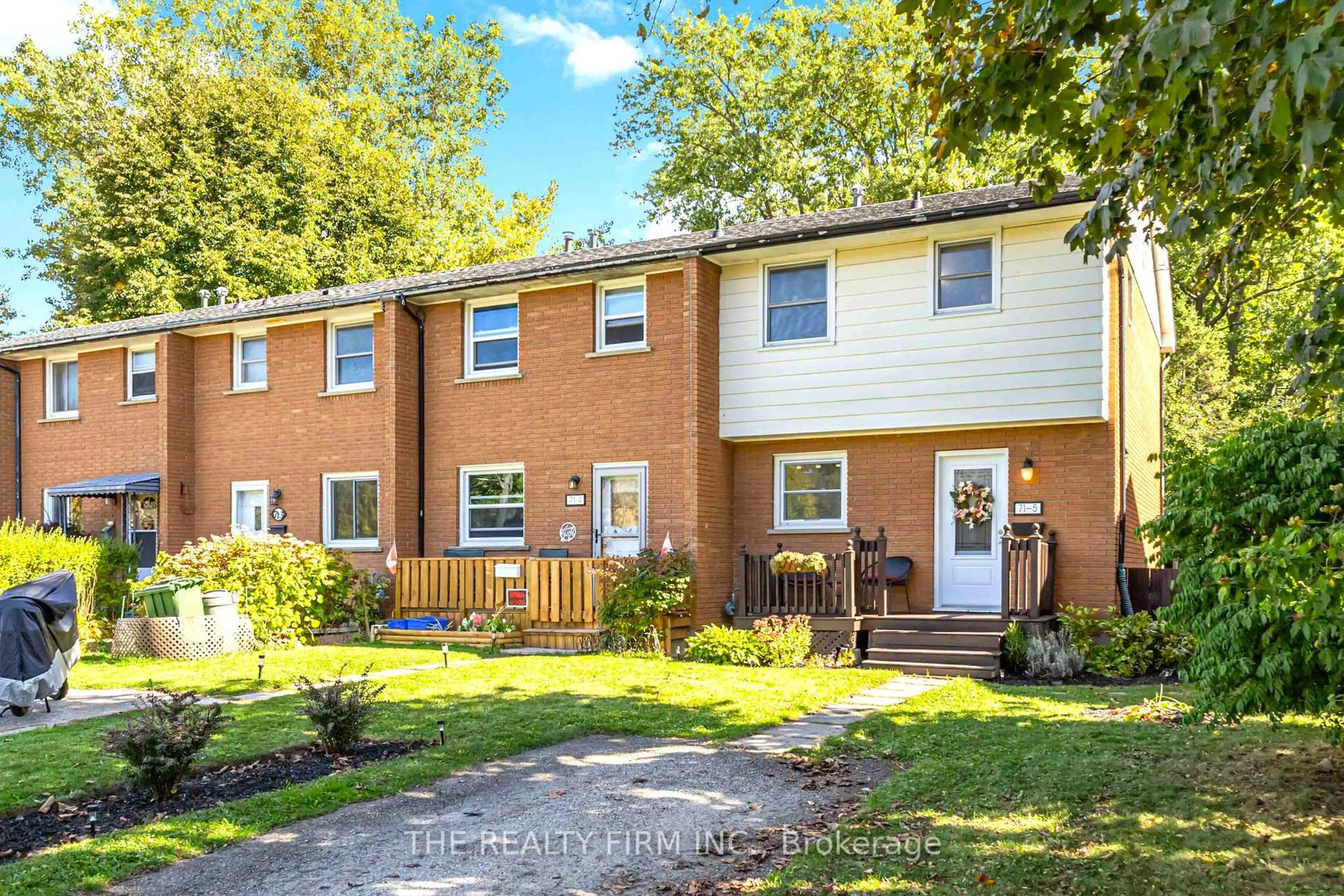 Home with brick exterior material, street for 71 Parkside Dr #5, St. Thomas Ontario N5R 3V1
