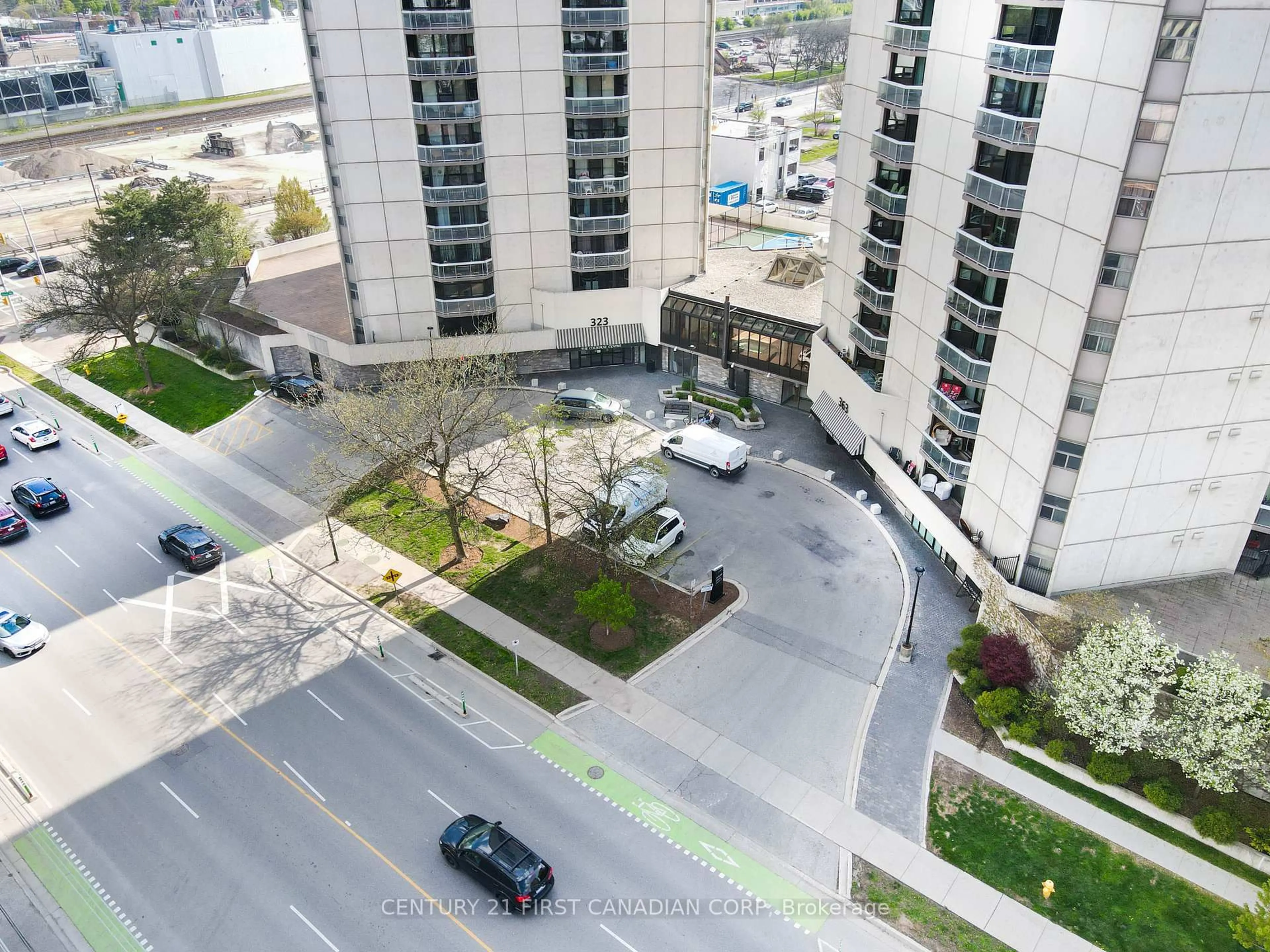 A pic from outside/outdoor area/front of a property/back of a property/a pic from drone, city buildings view from balcony for 363 Colborne St #402, London East Ontario N6B 3N3