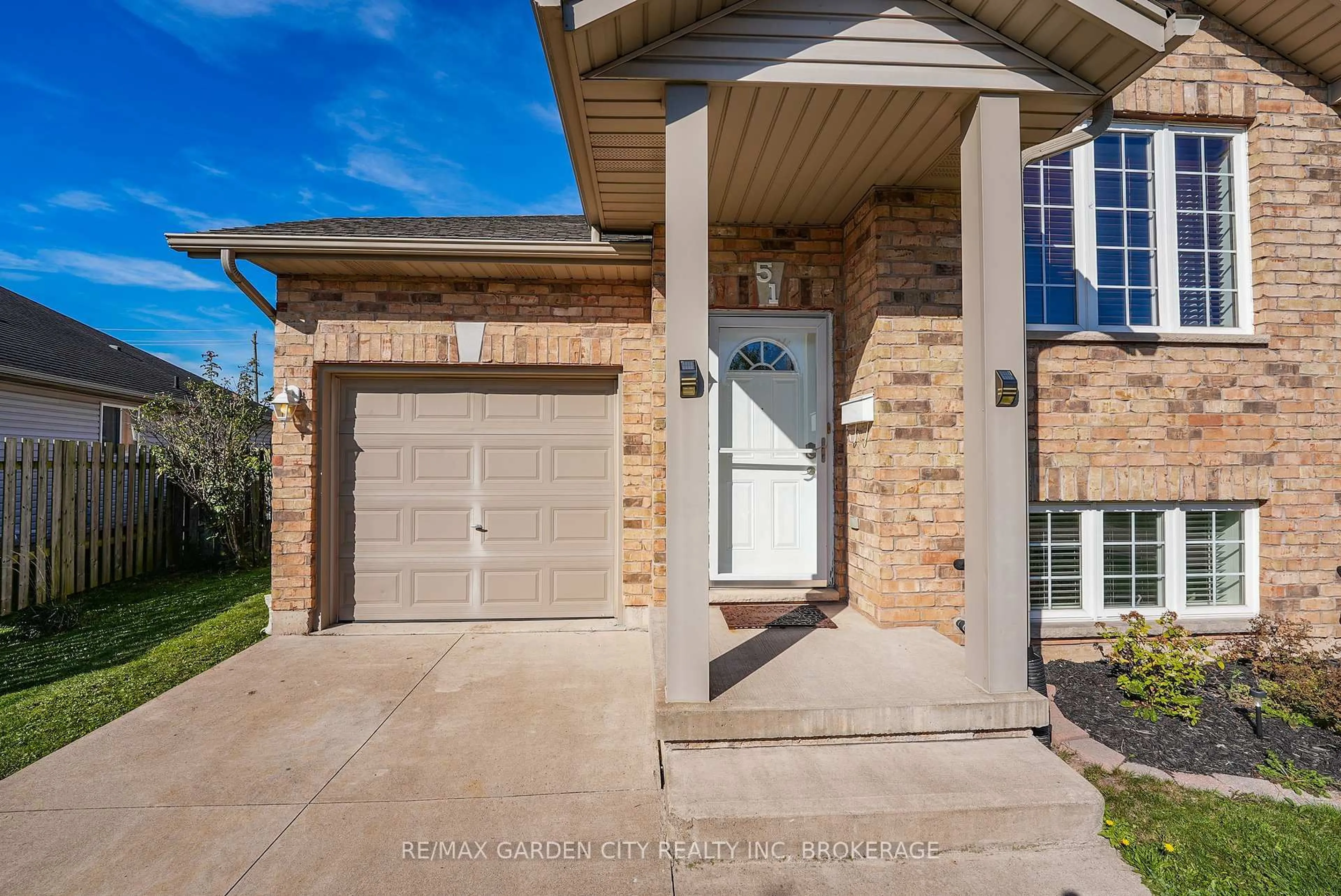 Home with brick exterior material, street for 51 Nathalie Crt, Welland Ontario L3B 6H7