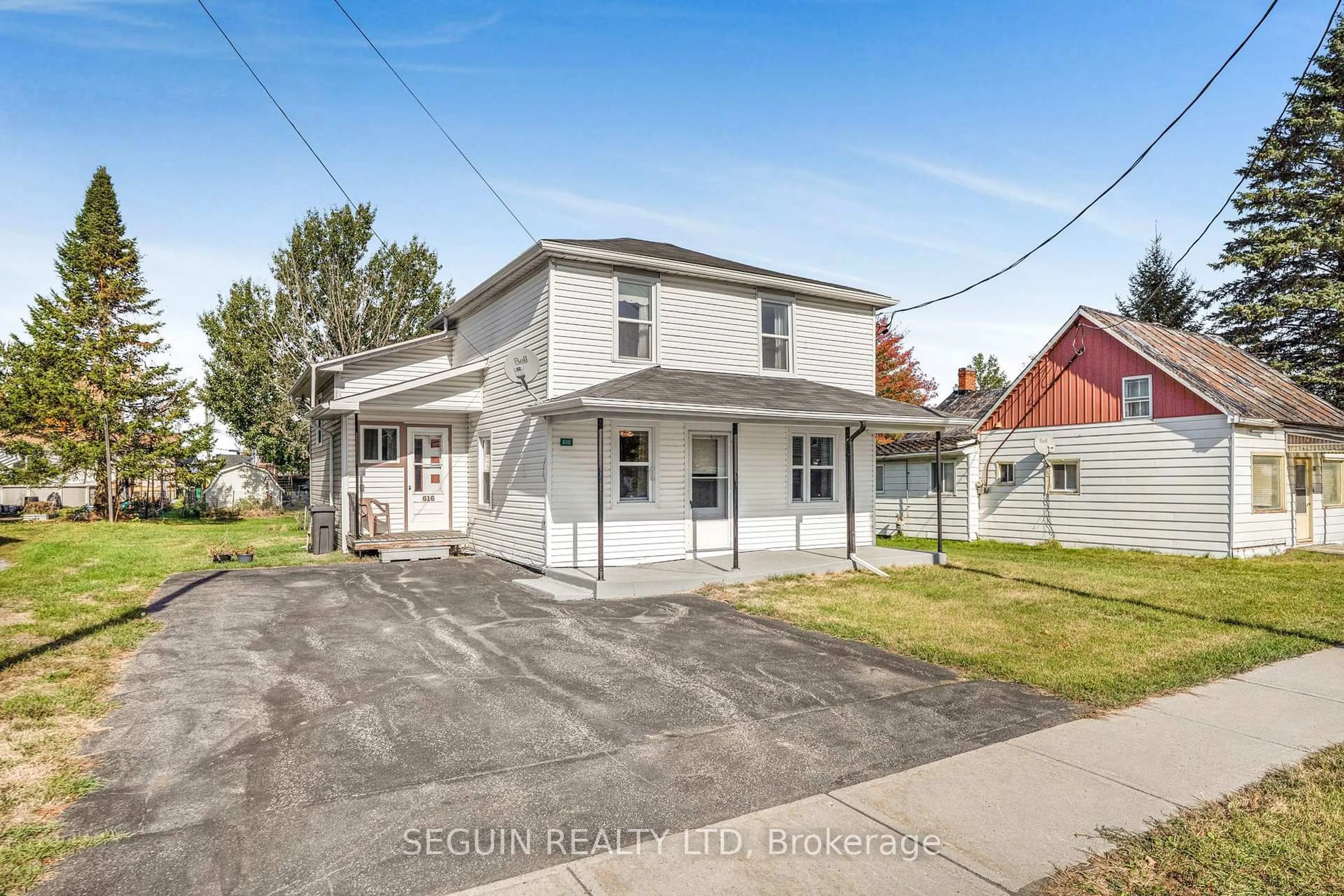 A pic from outside/outdoor area/front of a property/back of a property/a pic from drone, street for 616 ST-PHILIPPE St, Alfred and Plantagenet Ontario K0B 1A0