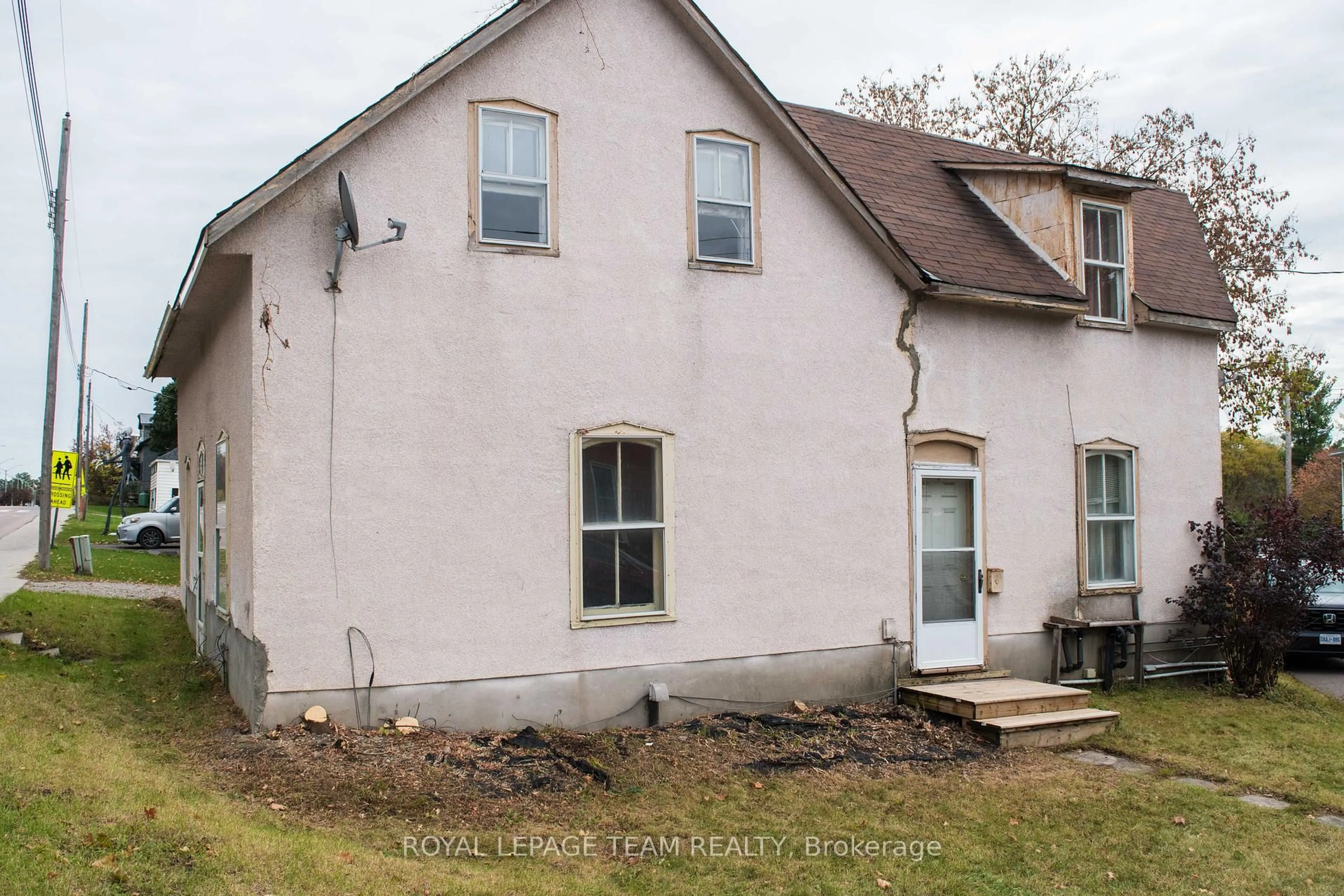 Home with brick exterior material, building for 45 Coumbes St, Renfrew Ontario K7V 2R5